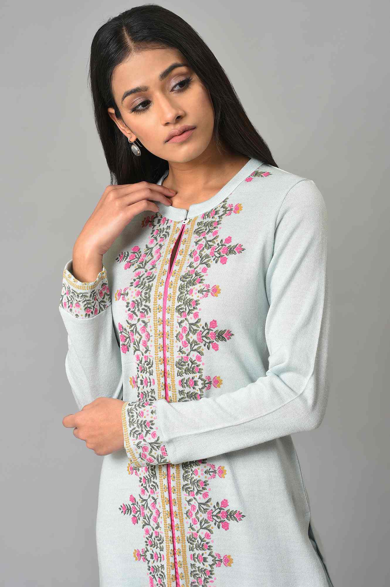 Blue Acrylic Printed Winter kurta - Image 5