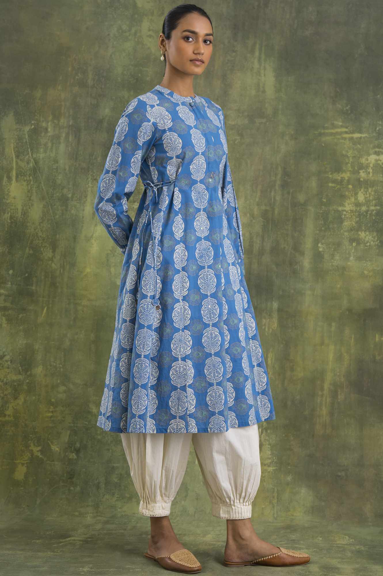 Blue Block Printed Flared kurta - Image 4