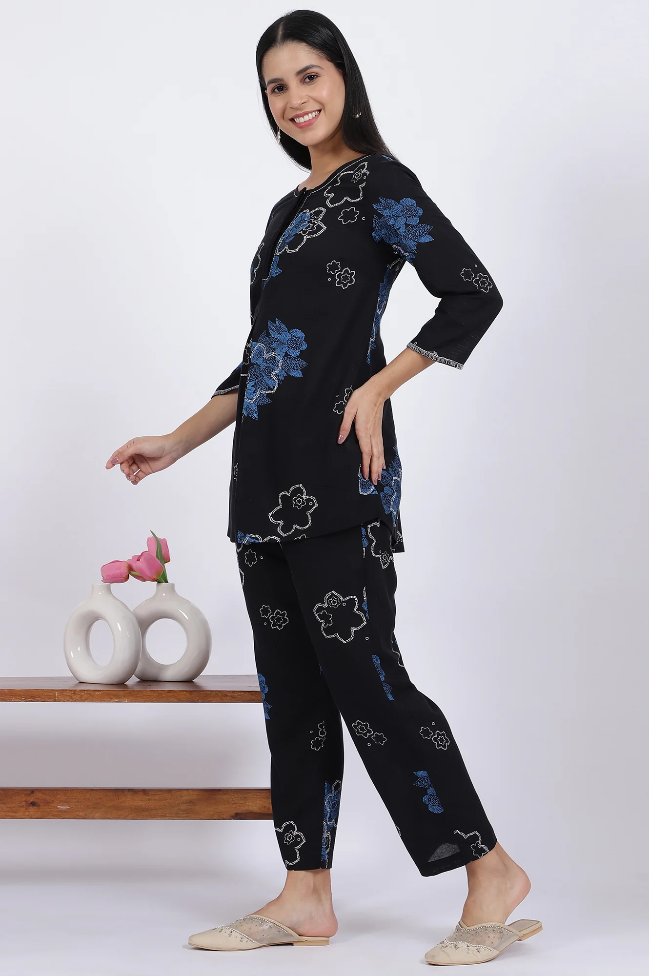 Blue Bold Floral Printed Rayon Flax Tunic and Straight Pants Co-ord Set - Image 5