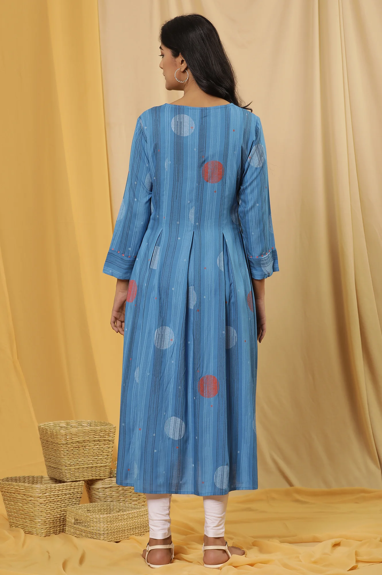 Blue Box Pleats Printed Kurta And Tights Set - Image 4