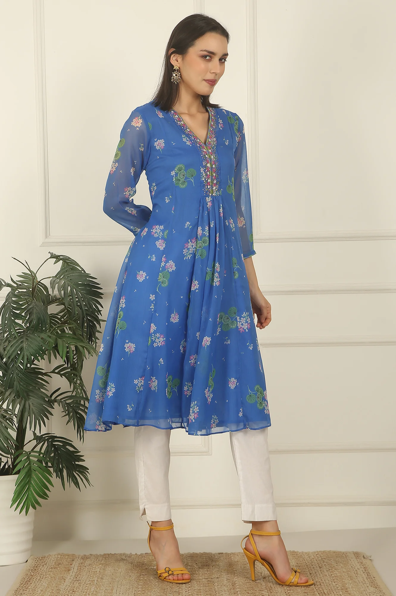 Blue Chiffon Floral Printed Gathered Kurta - Image 6
