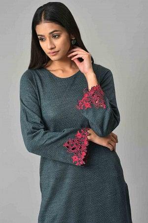 Blue Cutout Embroidered Winter kurta - Image 5