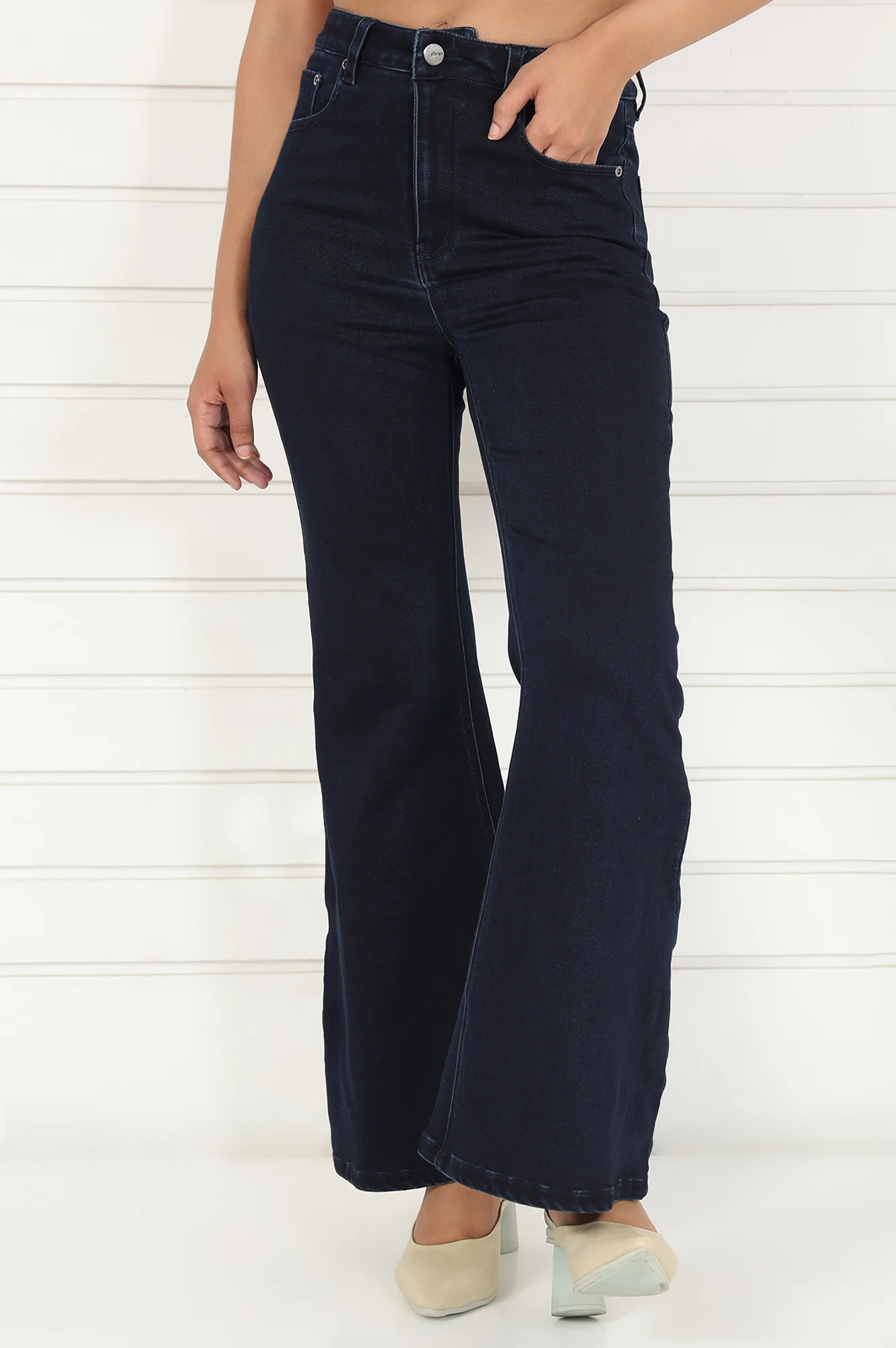 Elleven Women's Blue Denim Lycra Mid Rise Ankle Length Flared Pants with YKK Zipper - Image 2
