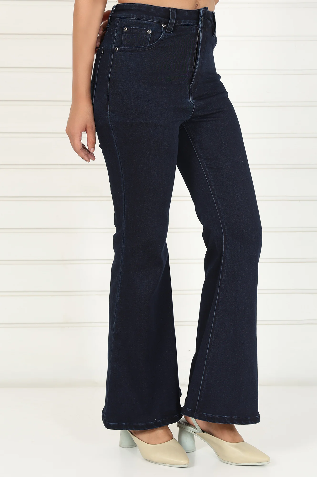 Elleven Women's Blue Denim Lycra Mid Rise Ankle Length Flared Pants with YKK Zipper - Image 5