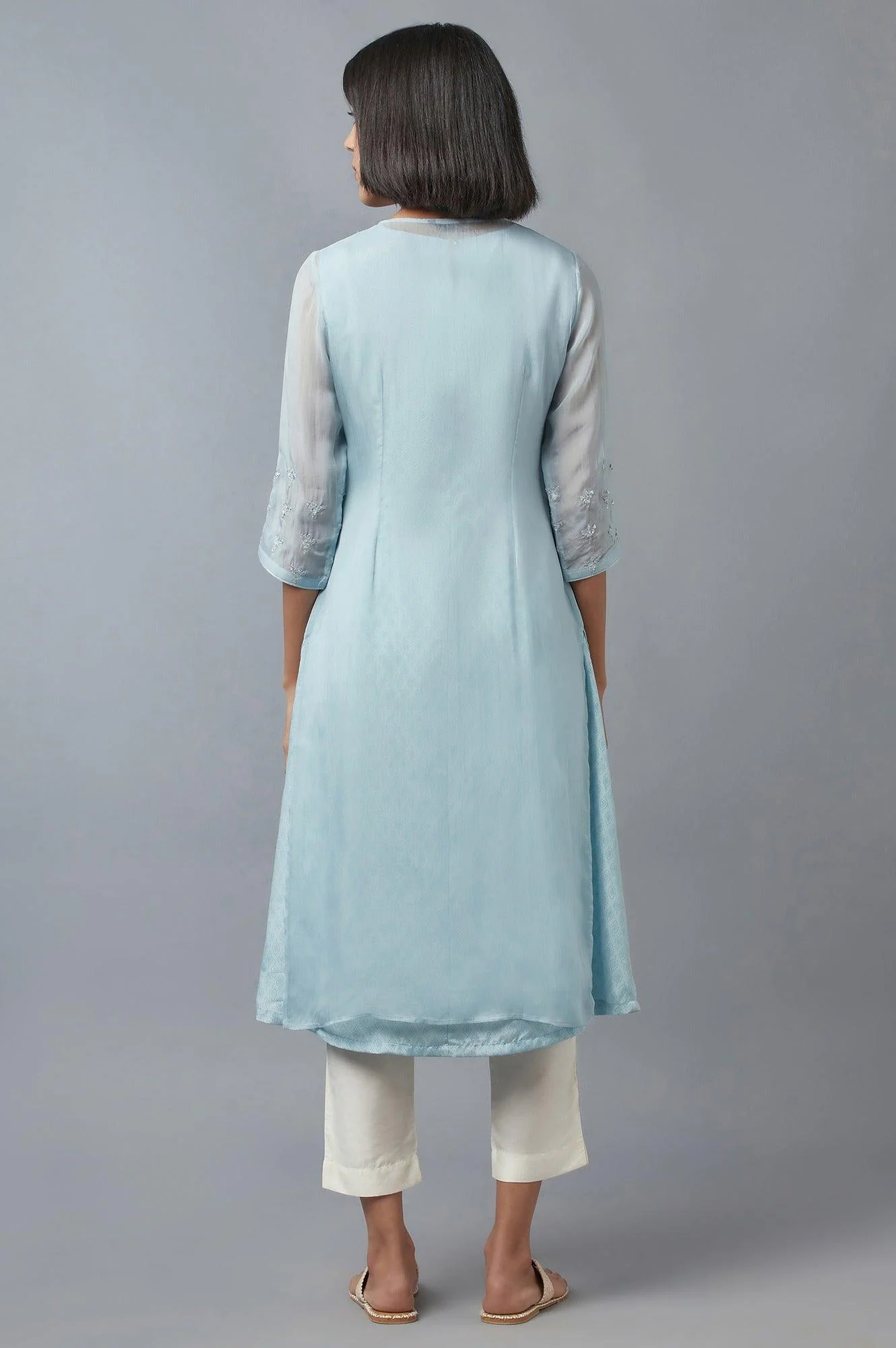 Blue Embroidered Gillet with Textured kurta - Image 2