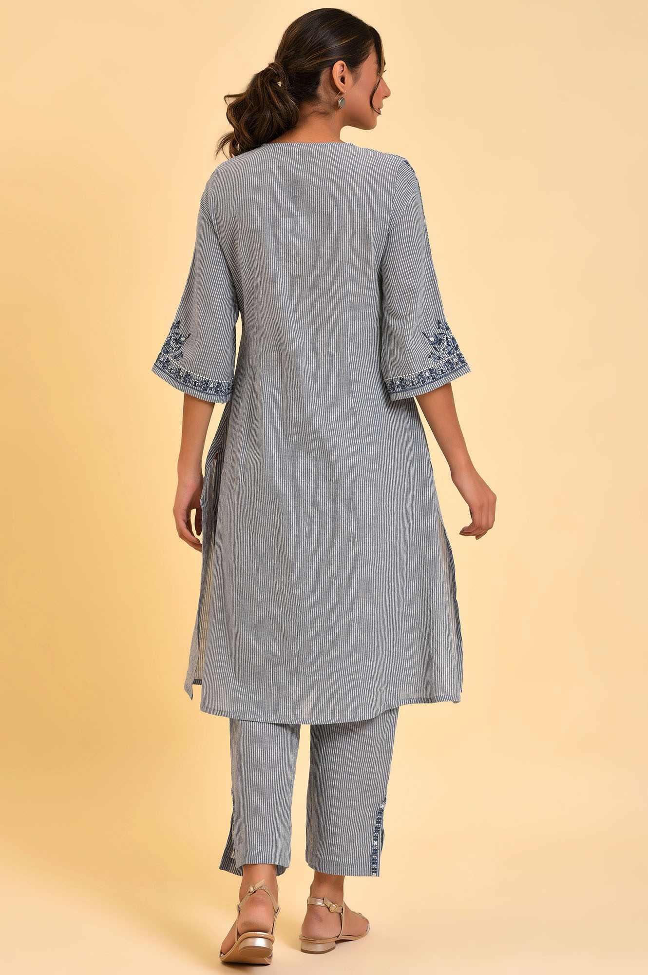 Blue Embroidered kurta & Pants Co-Ord Set - Image 2
