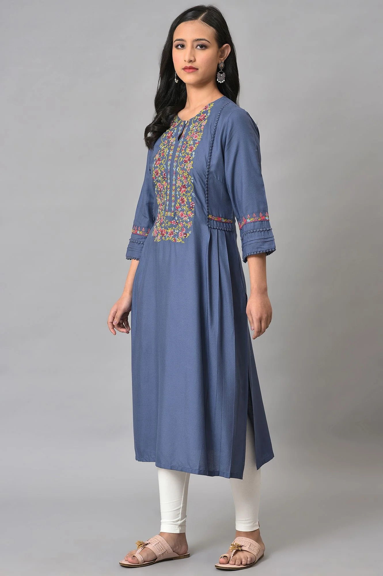 Blue Embroidered Yoke Plus Size kurta - Image 3