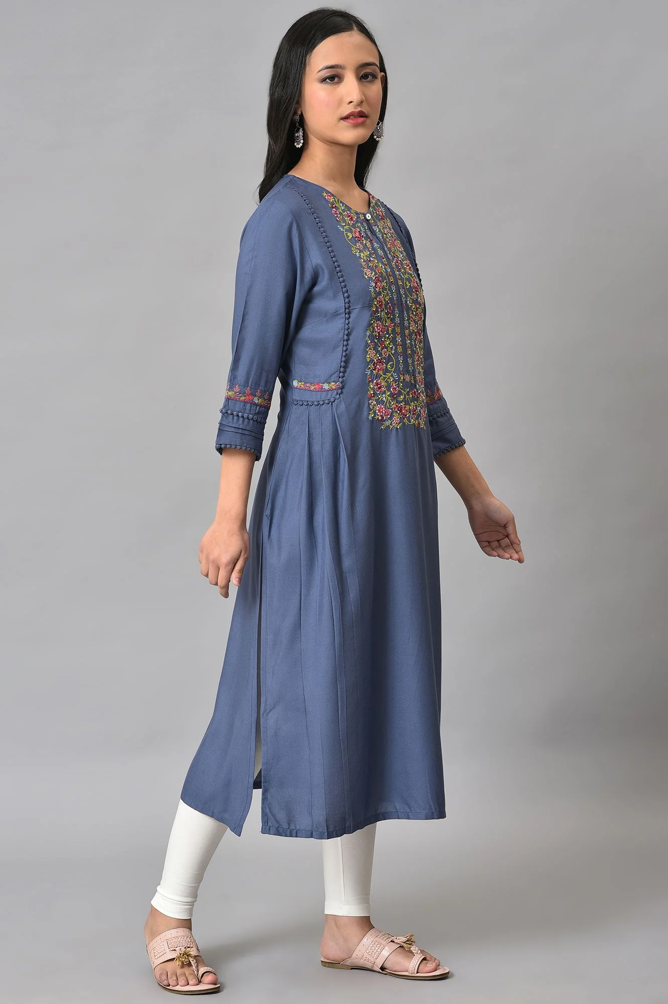 Blue Embroidered Yoke Plus Size kurta - Image 4