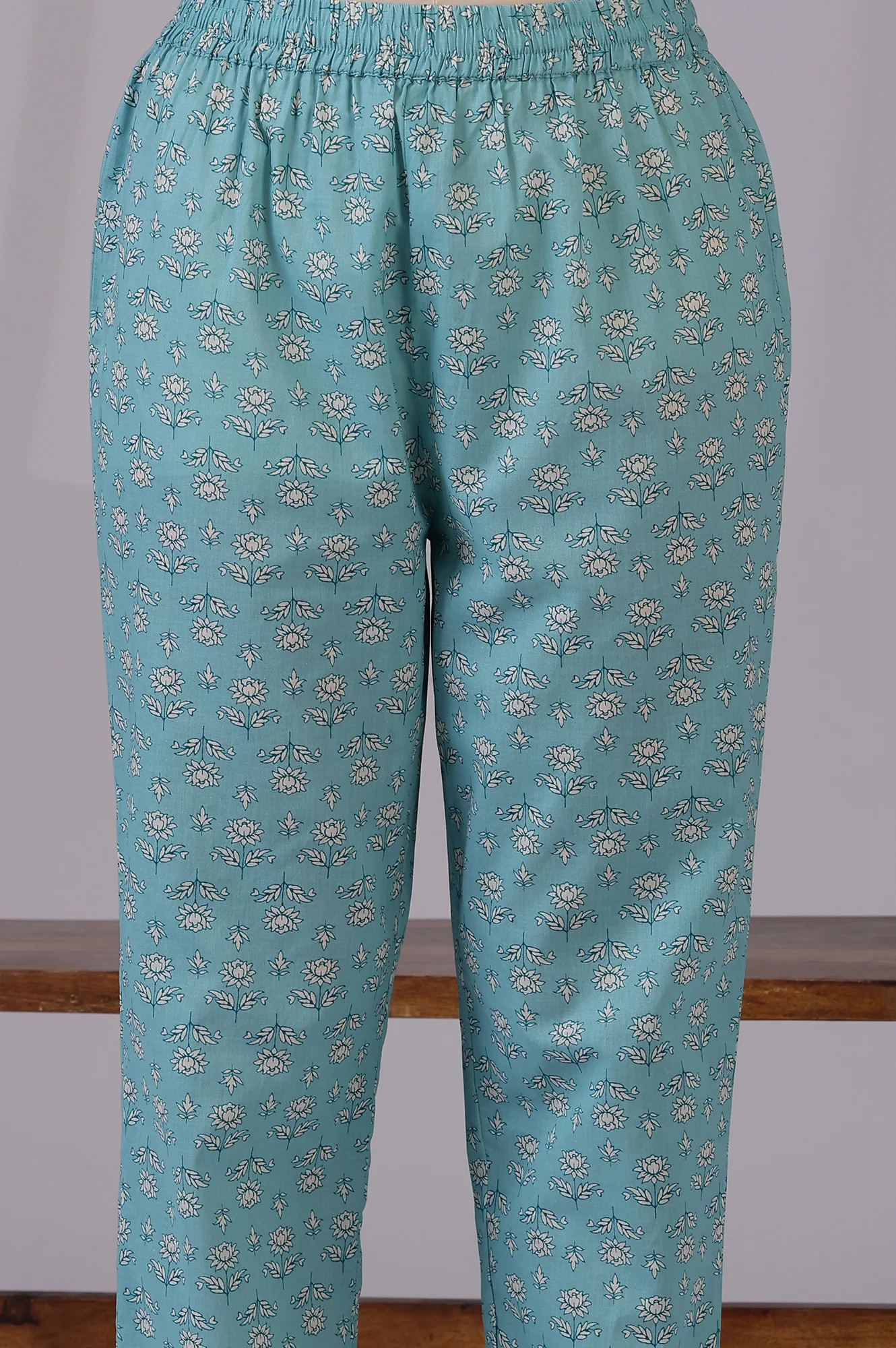 Blue Floral Printed A-line Pure Cotton Kurta and Pants Co-ord Set - Image 11