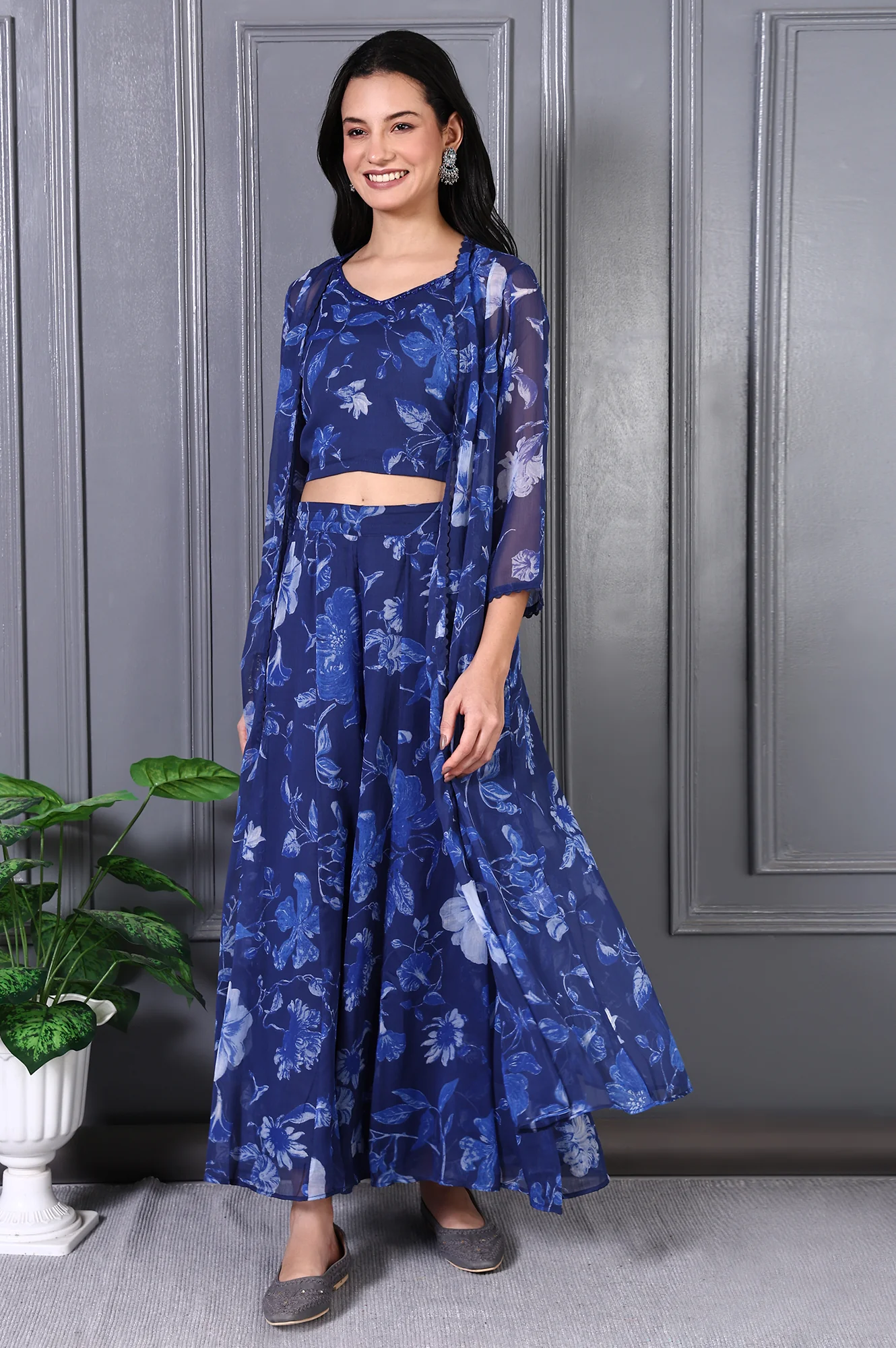 Blue Floral Printed Beads Chiffon Flared Crop Top, Jacket and Flared Pants Set - Image 4