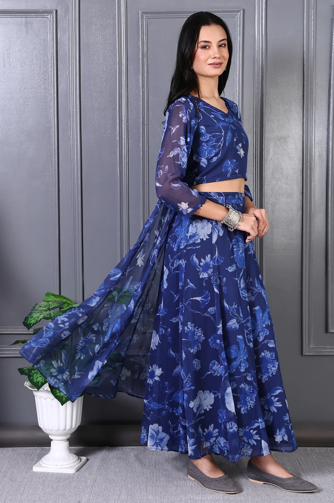 Blue Floral Printed Beads Chiffon Flared Crop Top, Jacket and Flared Pants Set - Image 6