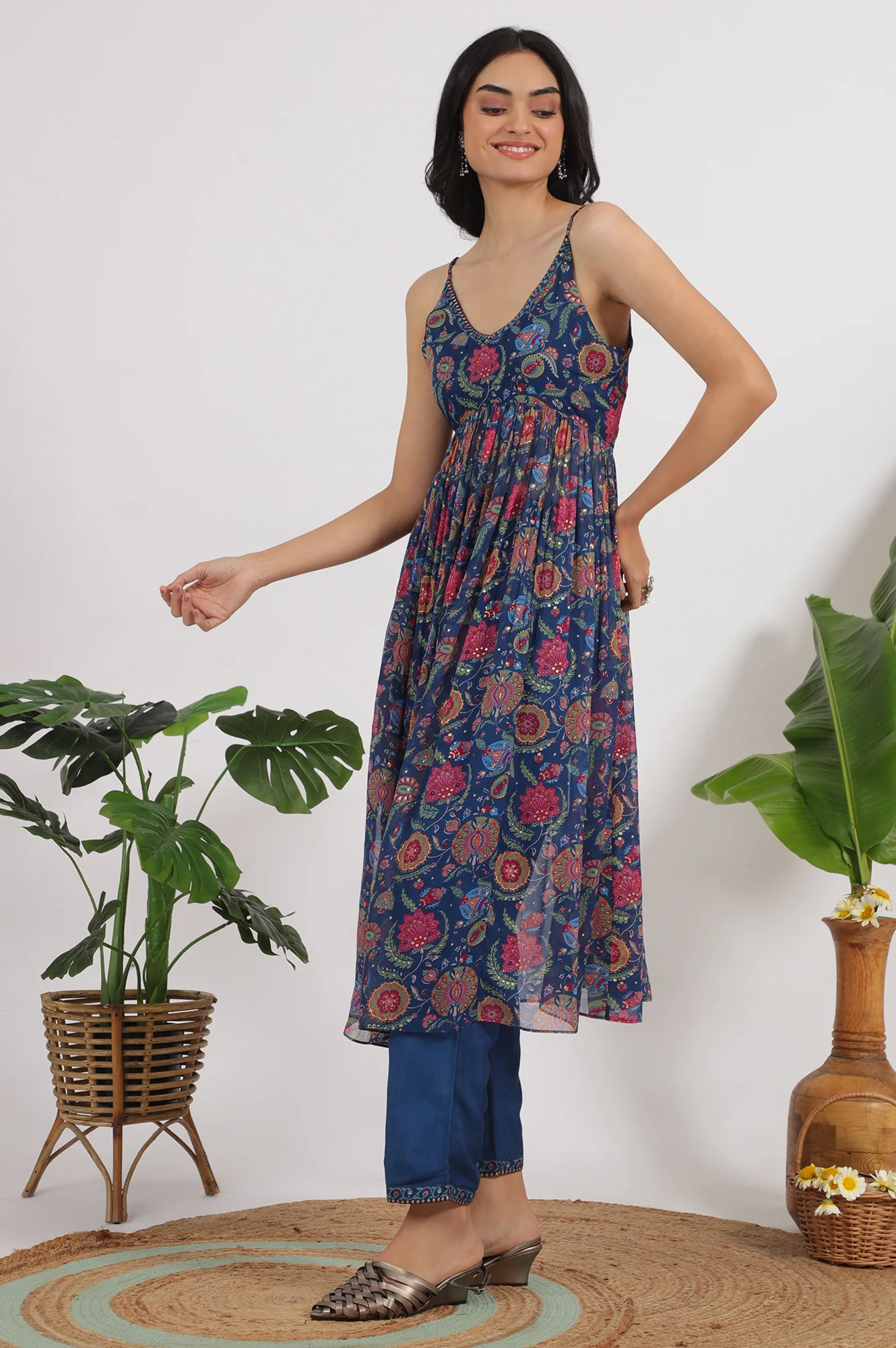 Blue Floral Printed Chiffon Spaghetti Kurta, Pants and Dupatta Set - Image 5