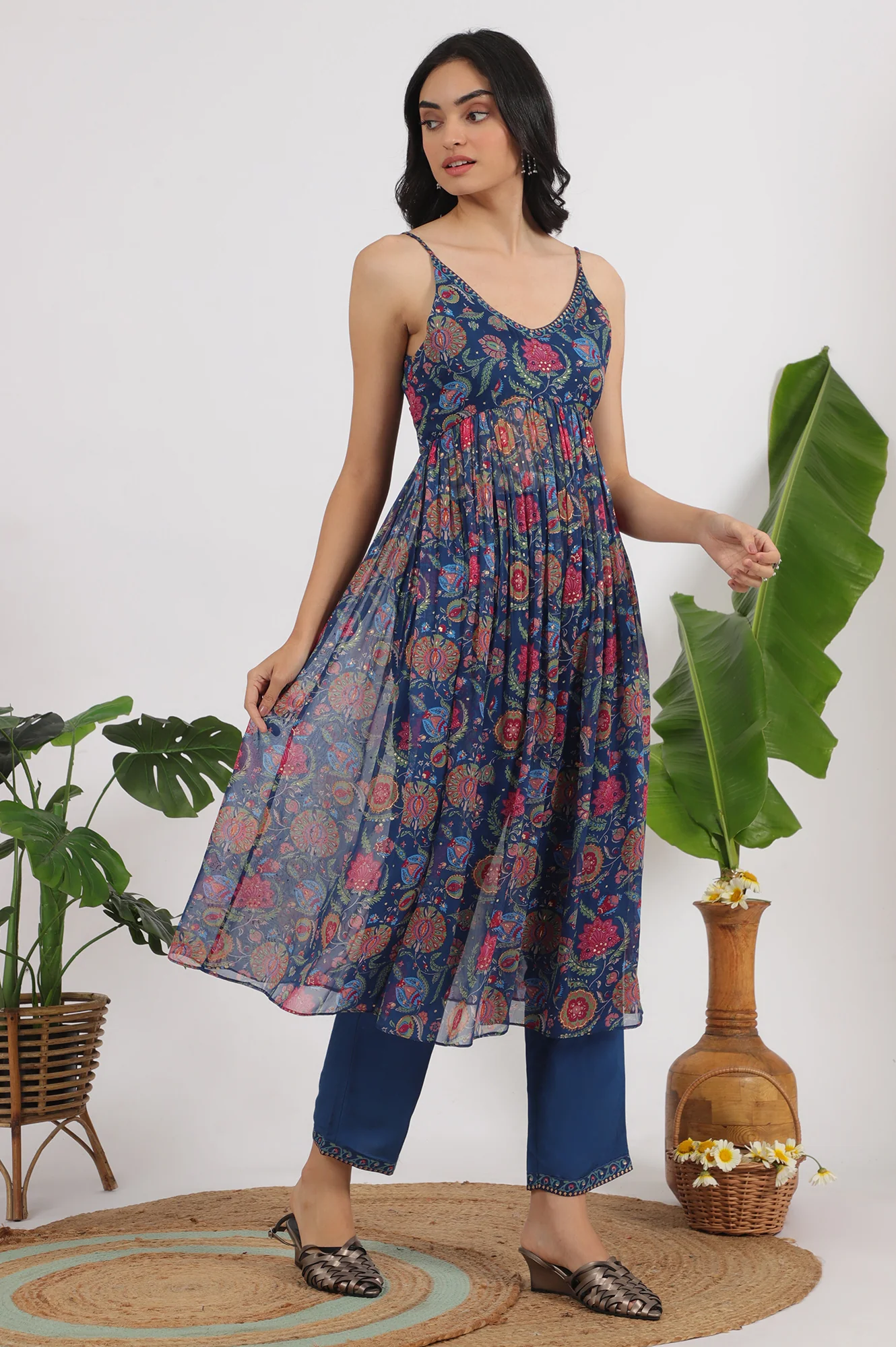 Blue Floral Printed Chiffon Spaghetti Kurta, Pants and Dupatta Set - Image 7