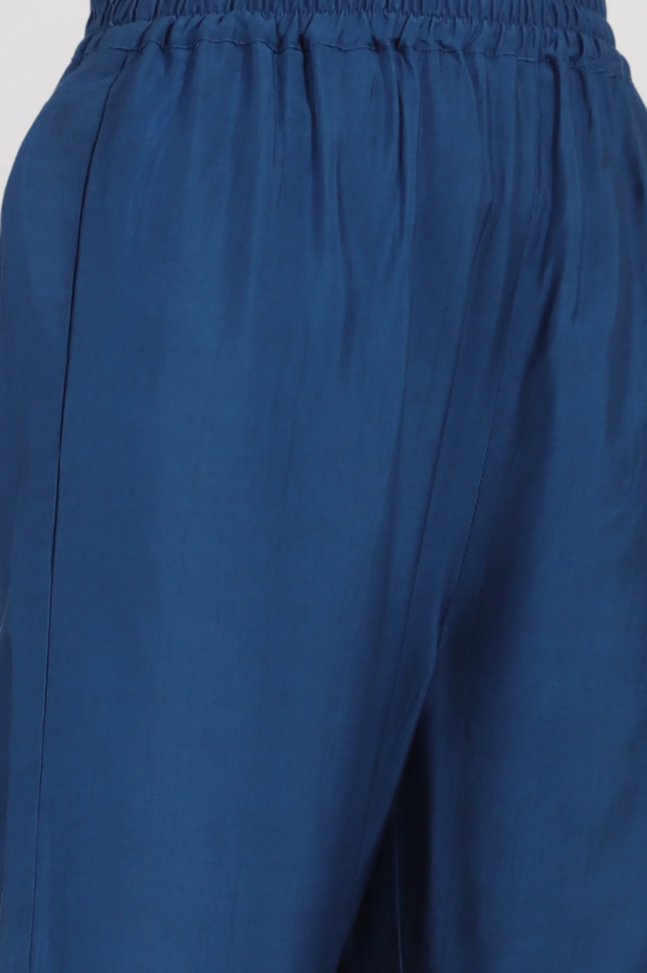 Blue Floral Printed Chiffon Spaghetti Kurta, Pants and Dupatta Set - Image 9