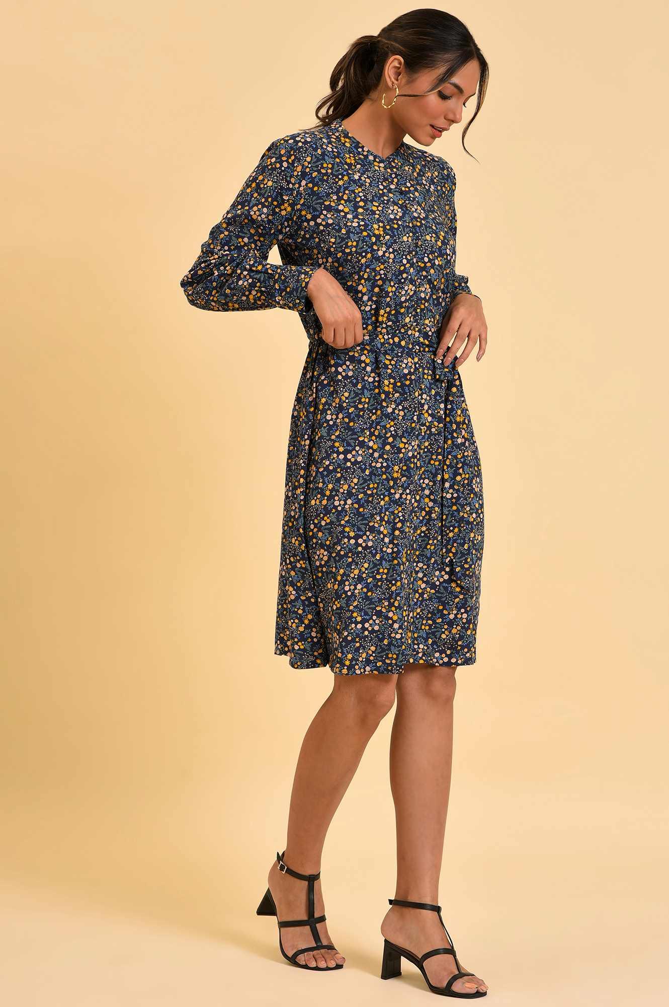 Blue Floral Printed Dress With Belt - Image 4