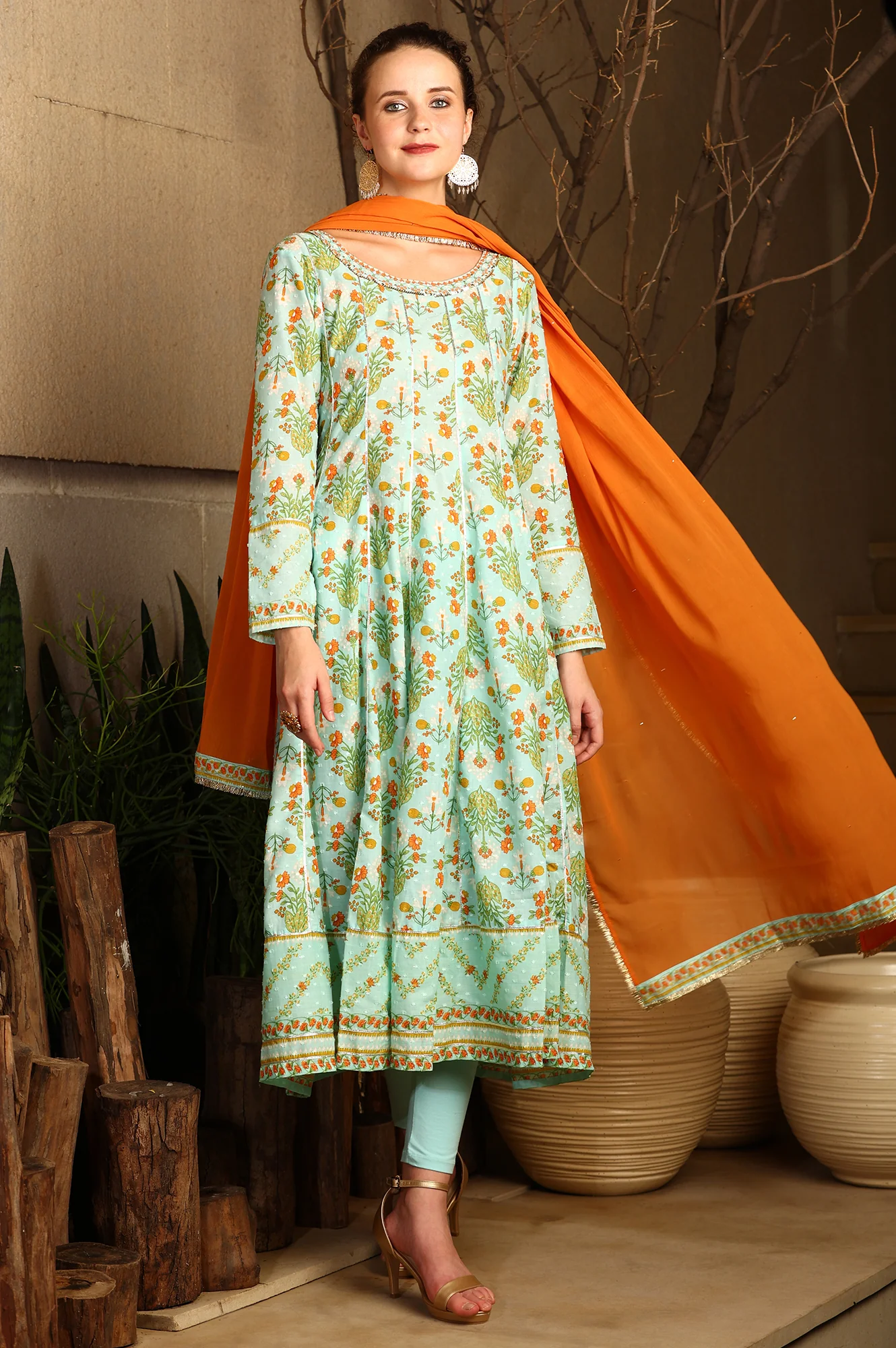Blue Floral Printed Embellished Panelled Chanderi Kurta, Tights And Dupatta Set - Image 4