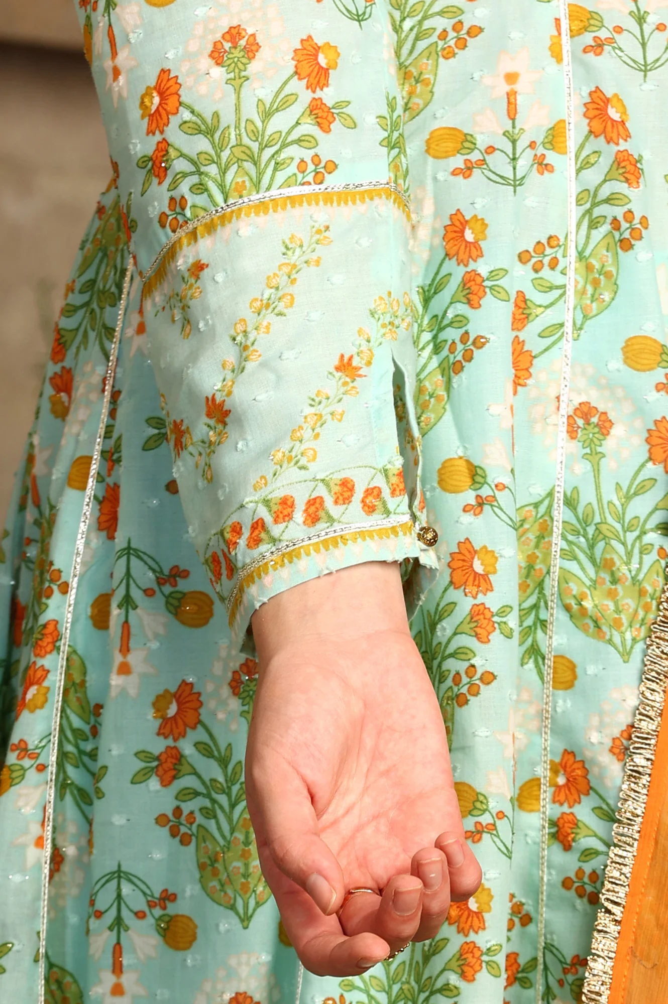 Blue Floral Printed Embellished Panelled Chanderi Kurta, Tights And Dupatta Set - Image 7