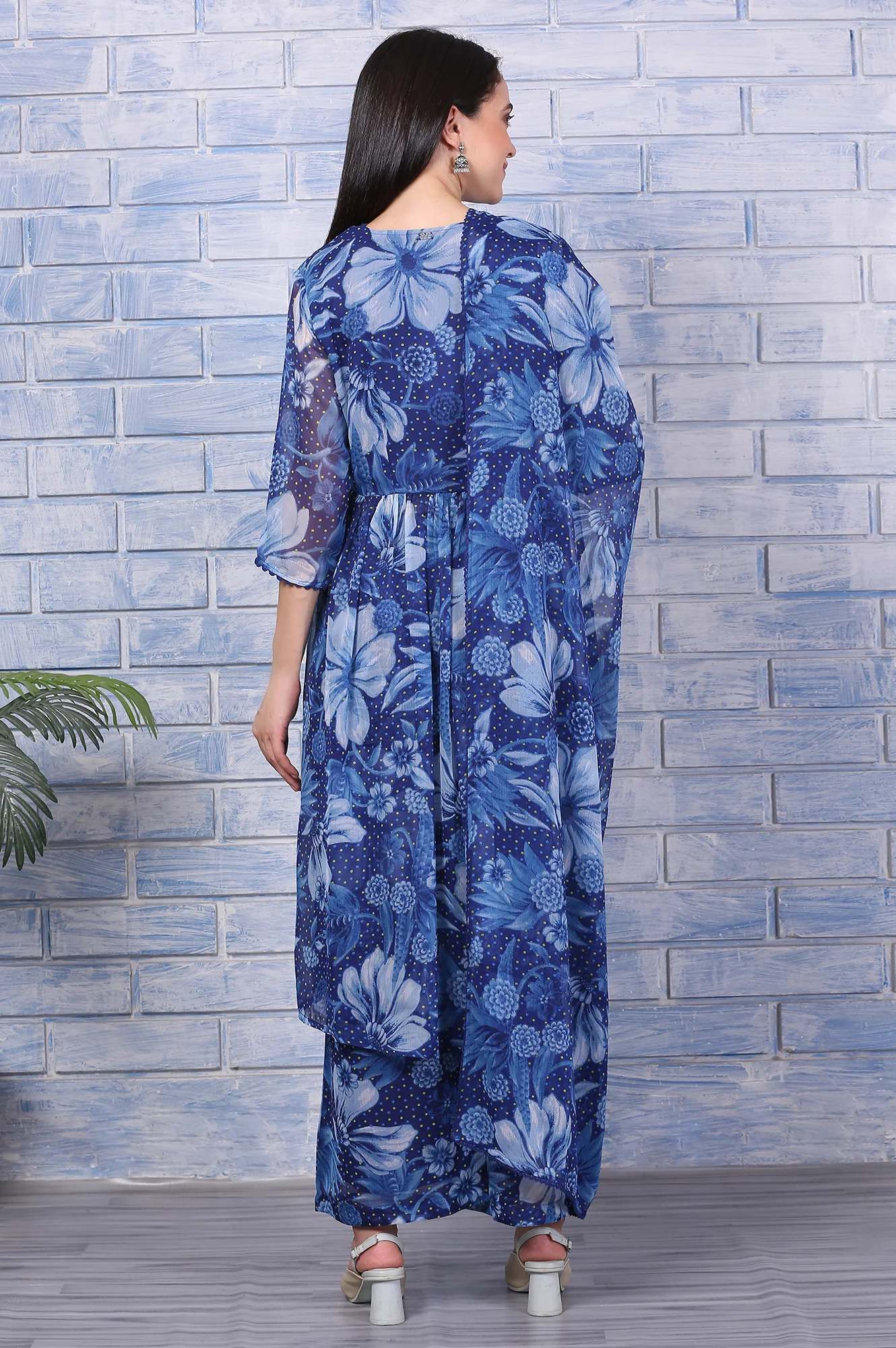 Blue Floral Printed Lace Chiffon Straight Kurta, Parallel Pants and Dupatta Set - Image 5
