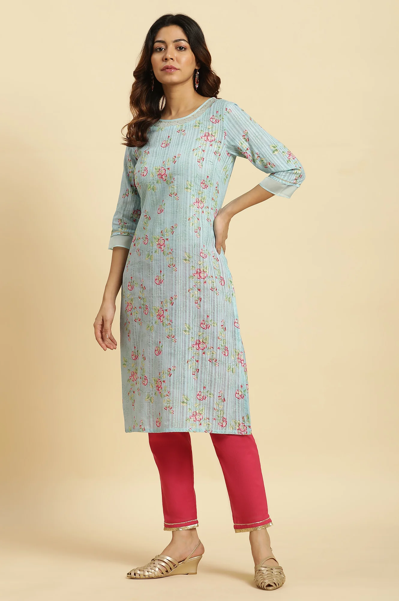 Blue Floral Printed Light Festive Kurta - Image 3