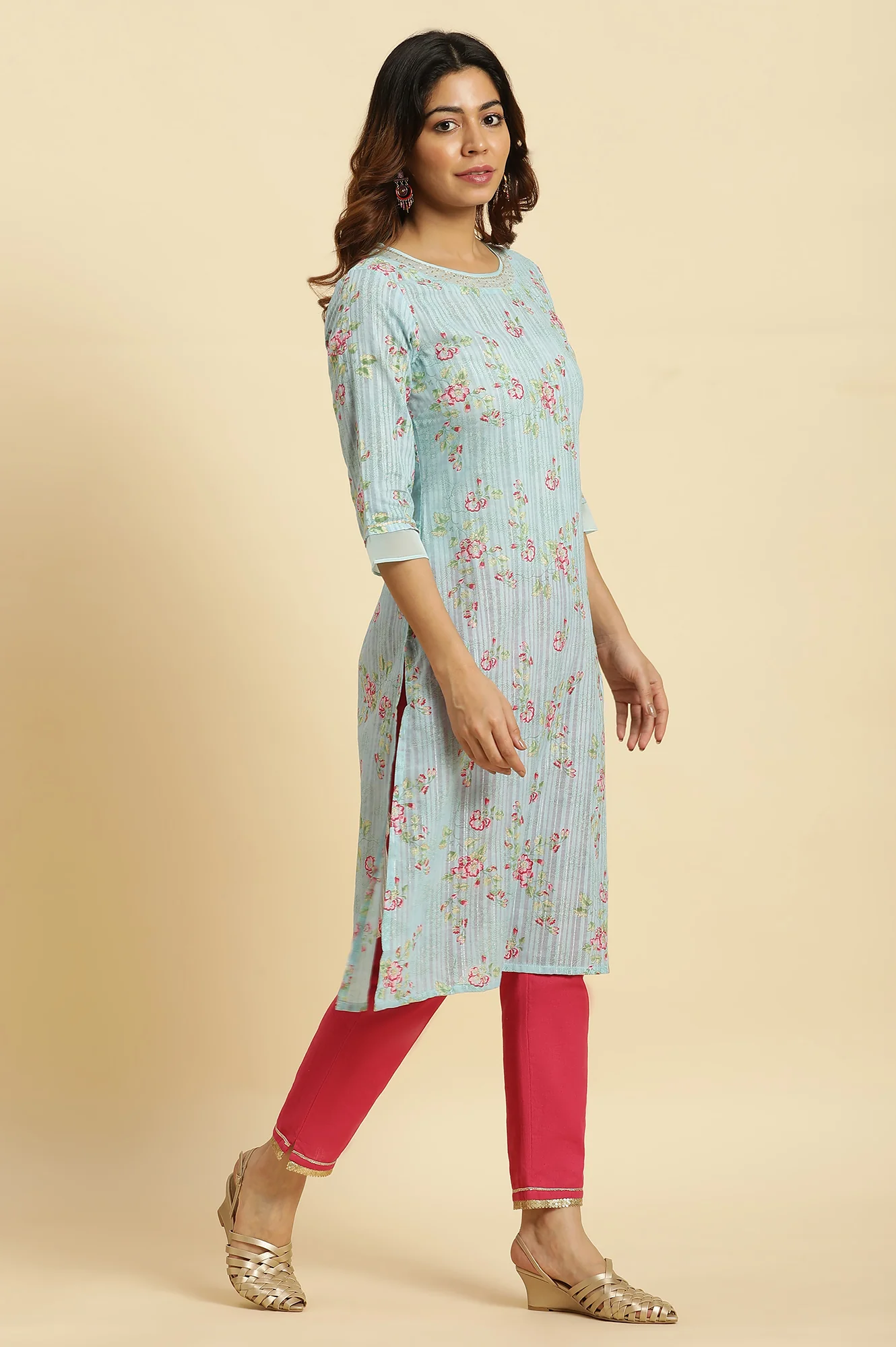 Blue Floral Printed Light Festive Kurta - Image 5