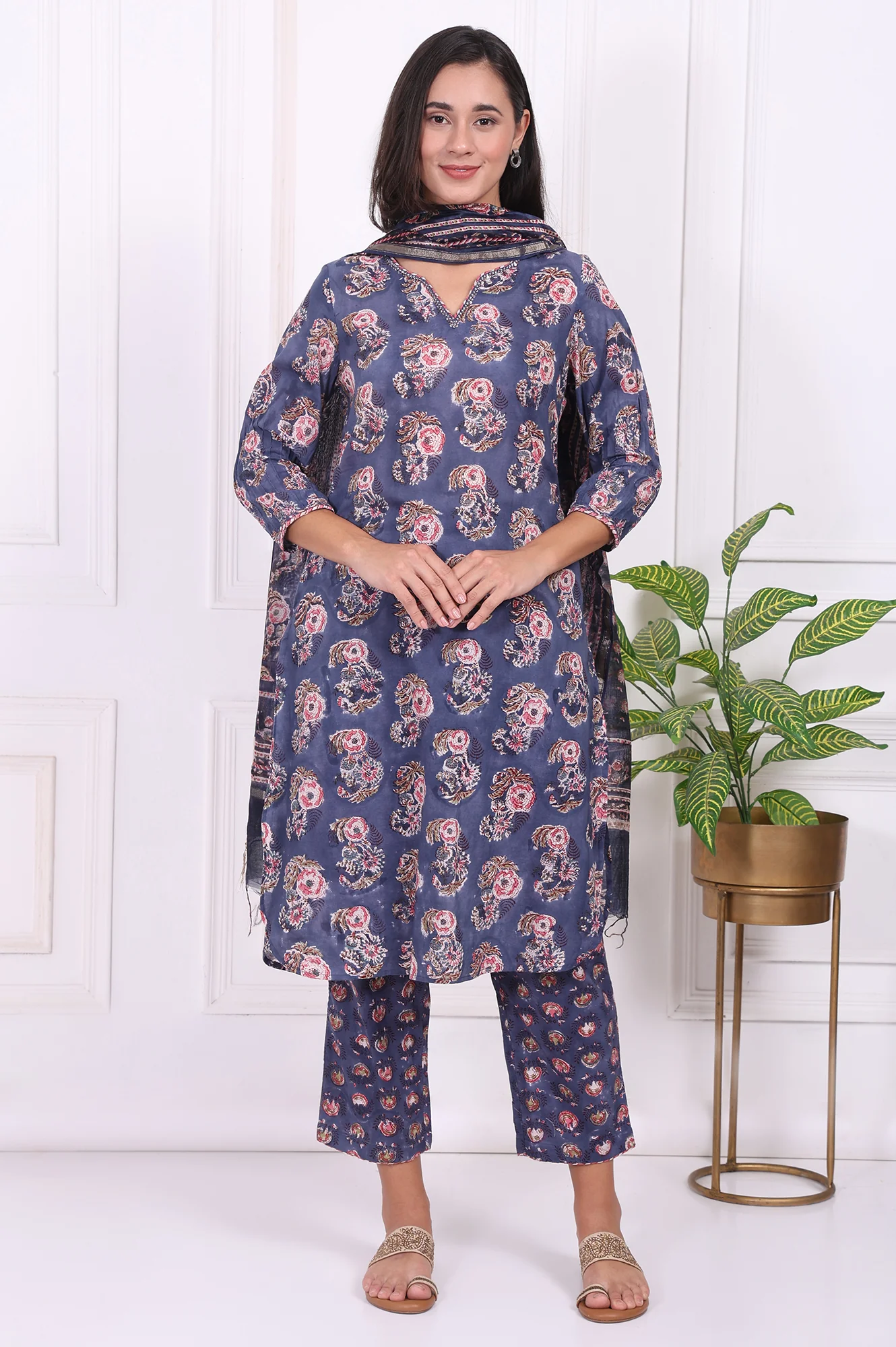Blue Floral Printed Pure Cotton Straight Kurta, Pants and Dupatta Set - Image 2