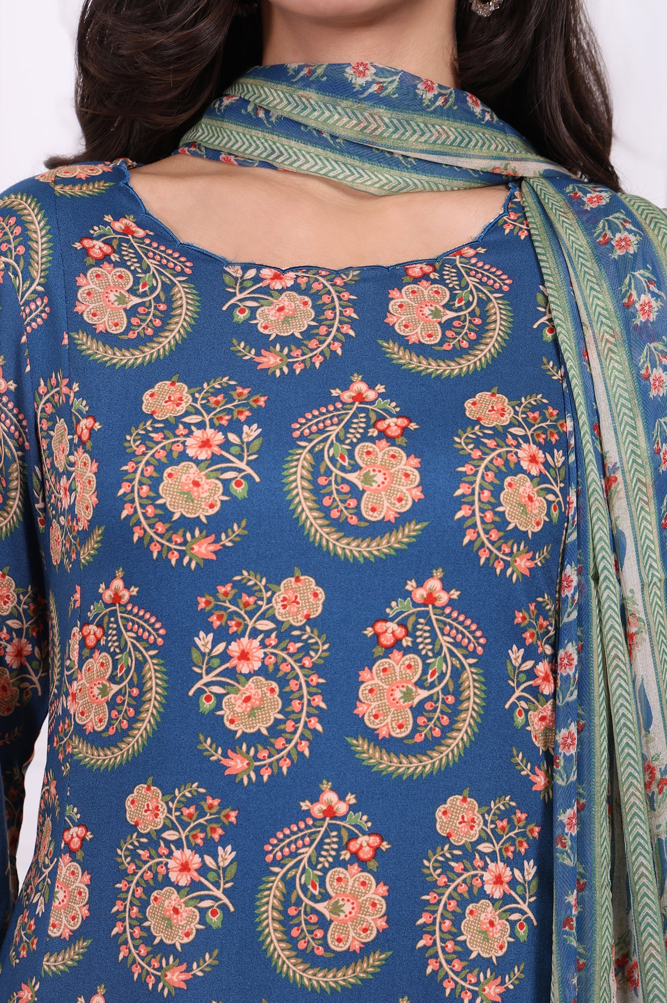 Blue Floral Printed Straight Kurta, Pants and Dupatta Set - Image 3