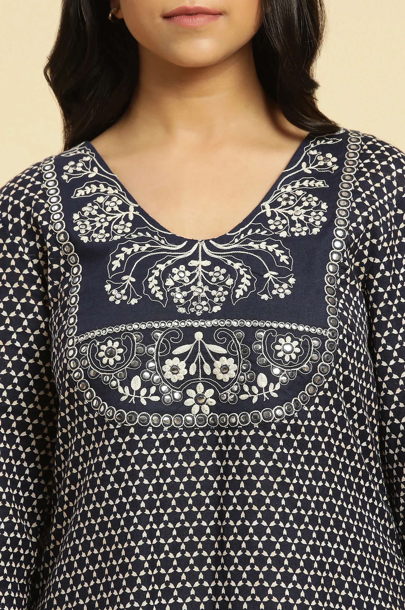 Blue Geometric Printed Dori Embroidered Cotton Flax Straight Kurta and Slim Pant Set - Image 2