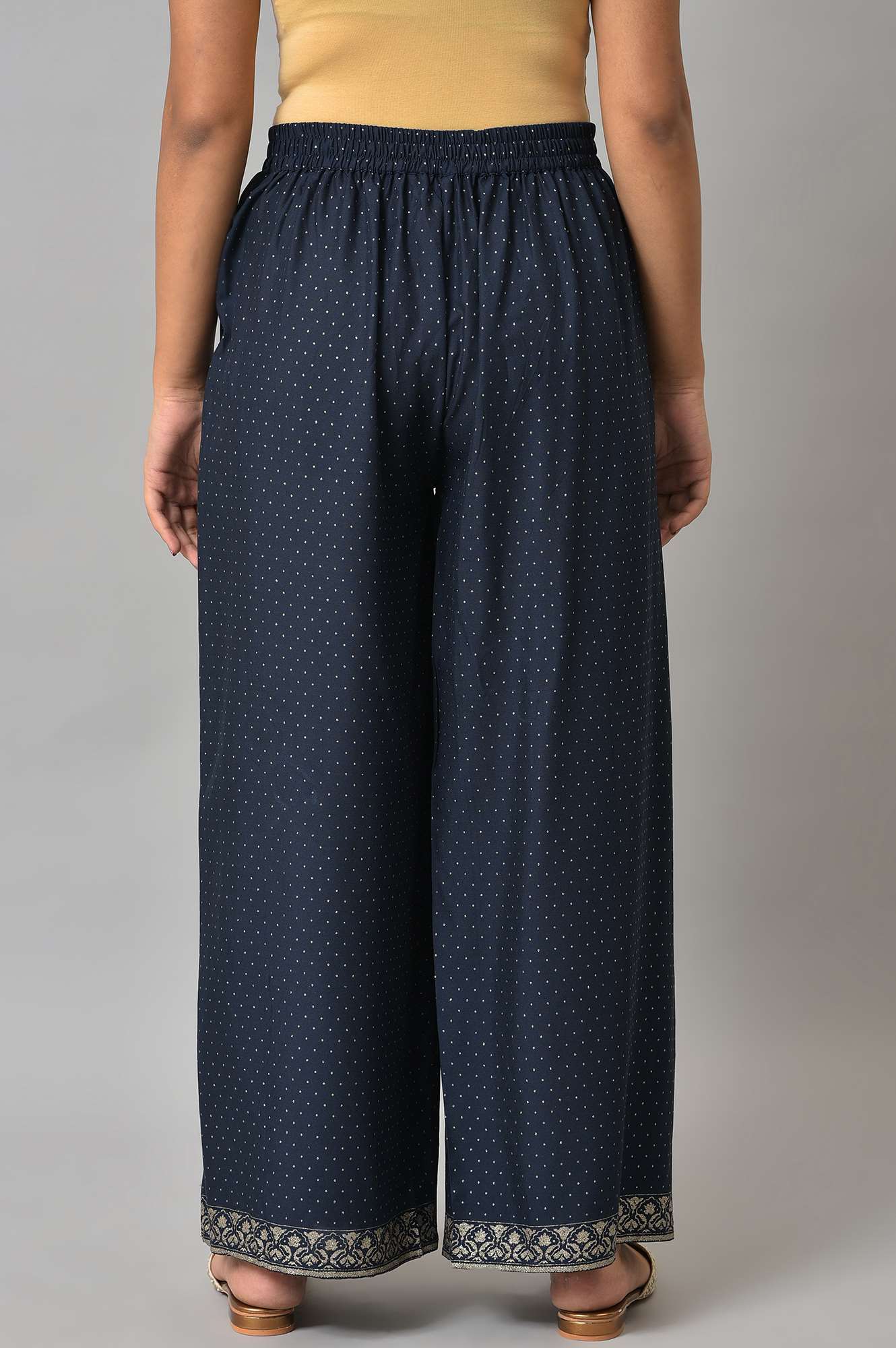 Blue Geometric Printed Straight Kurta with Parallel Pant Set - Image 3