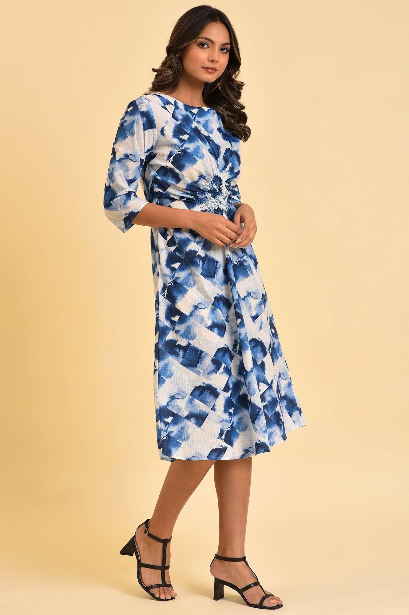 Blue Geometrical Printed Dress With Decorative Smocking - Image 4
