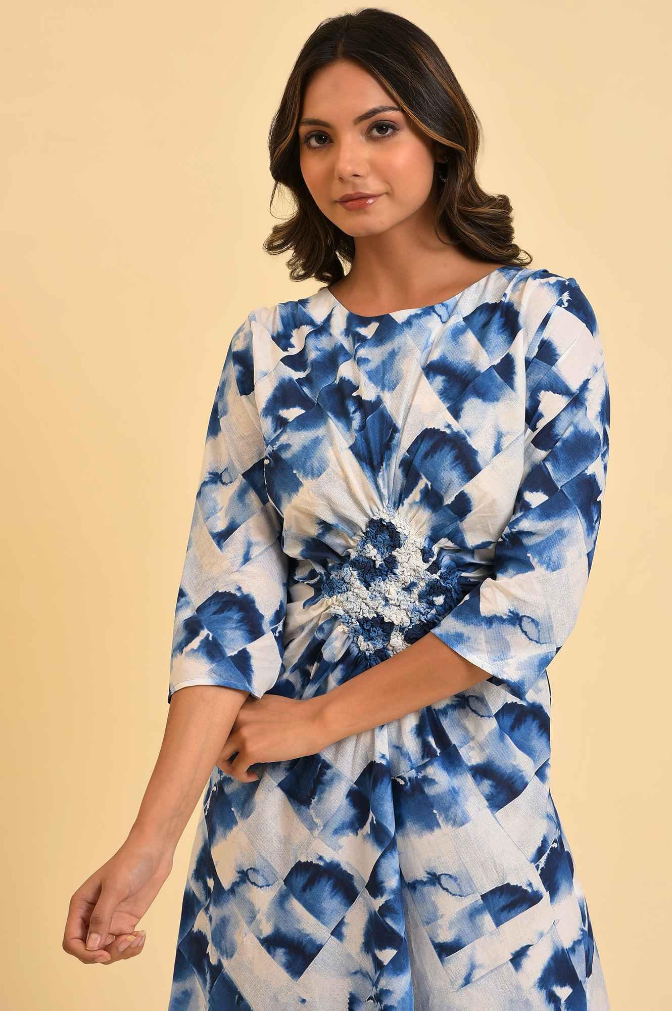 Blue Geometrical Printed Dress With Decorative Smocking - Image 5