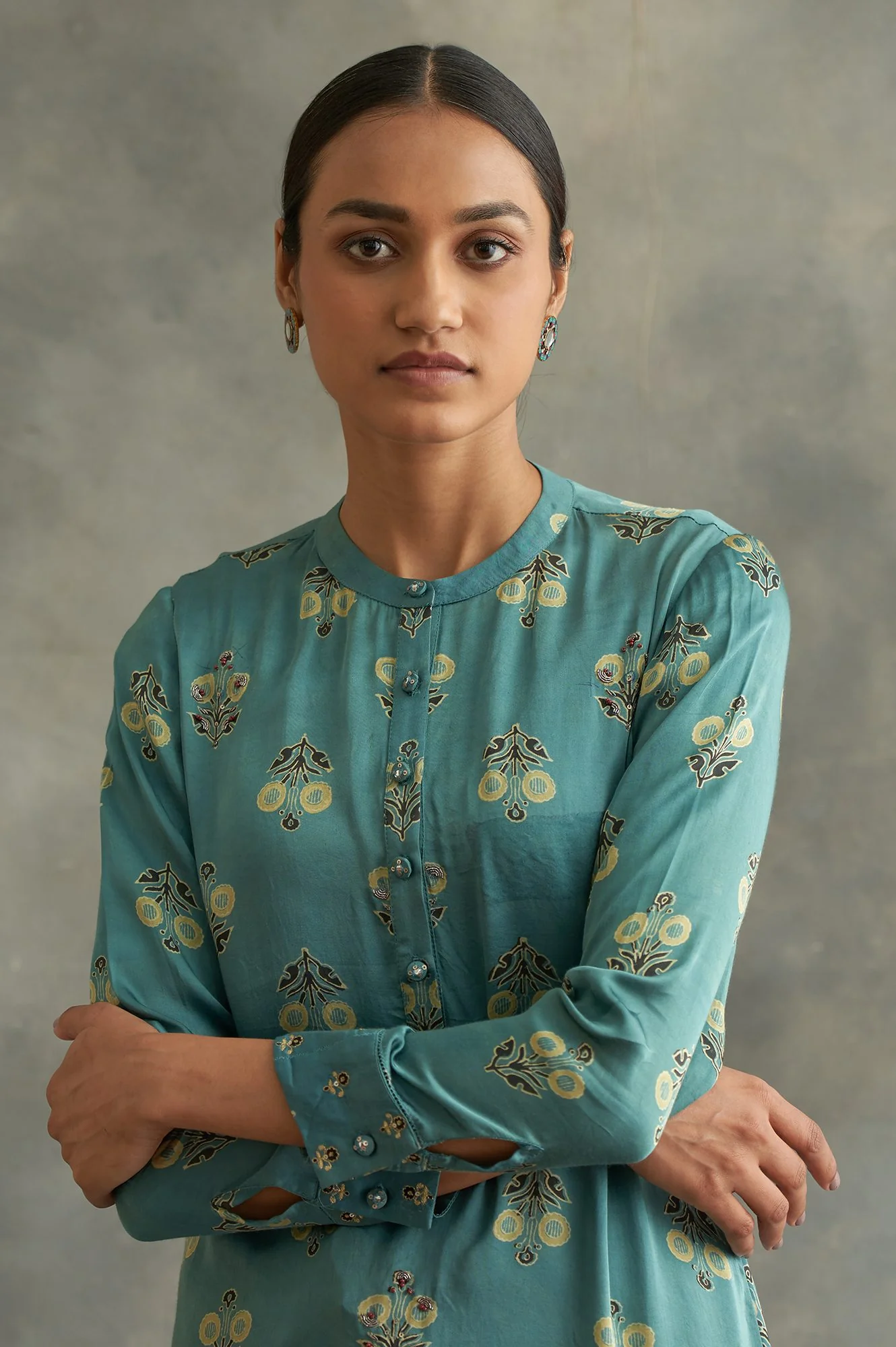 Blue Mandarin Neck Ajrakh Print kurta - Image 6