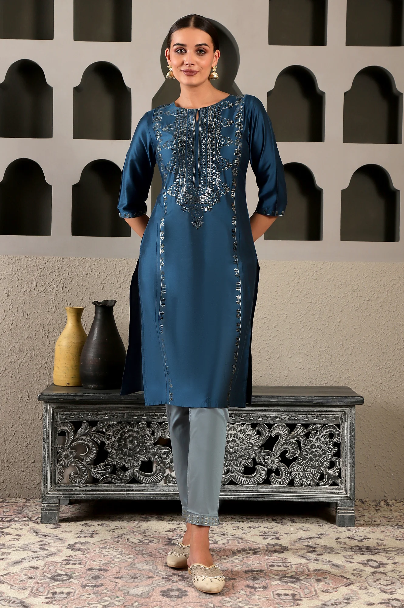 Blue Mukaish Placement Print kurta - Image 3