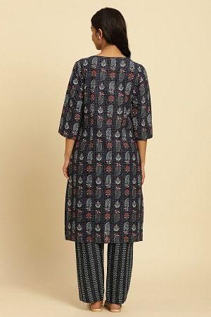 Blue Paisely Printed Kurta And Pants Set - Image 5