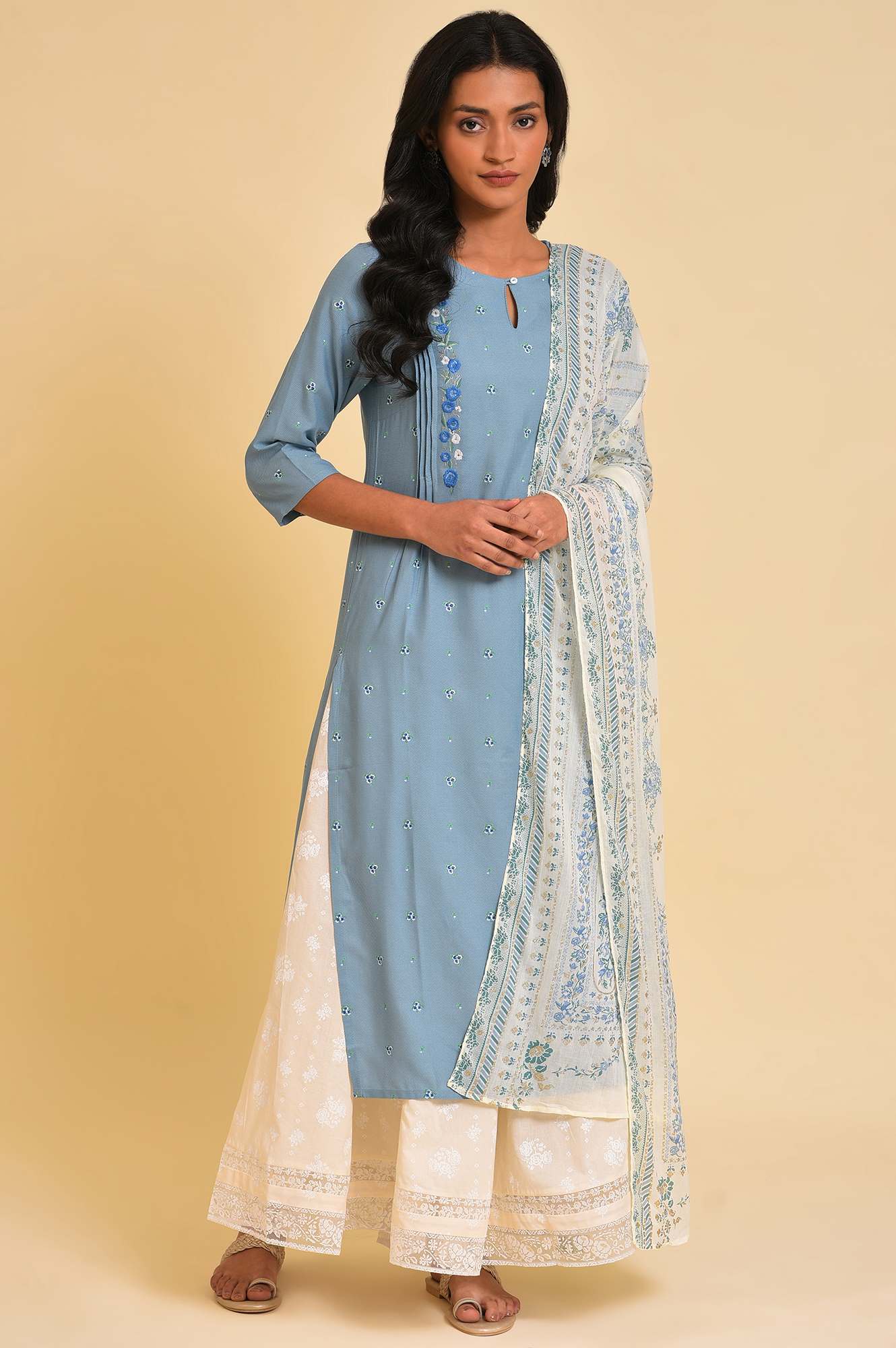Blue Printed kurta With Embroidery - Image 6