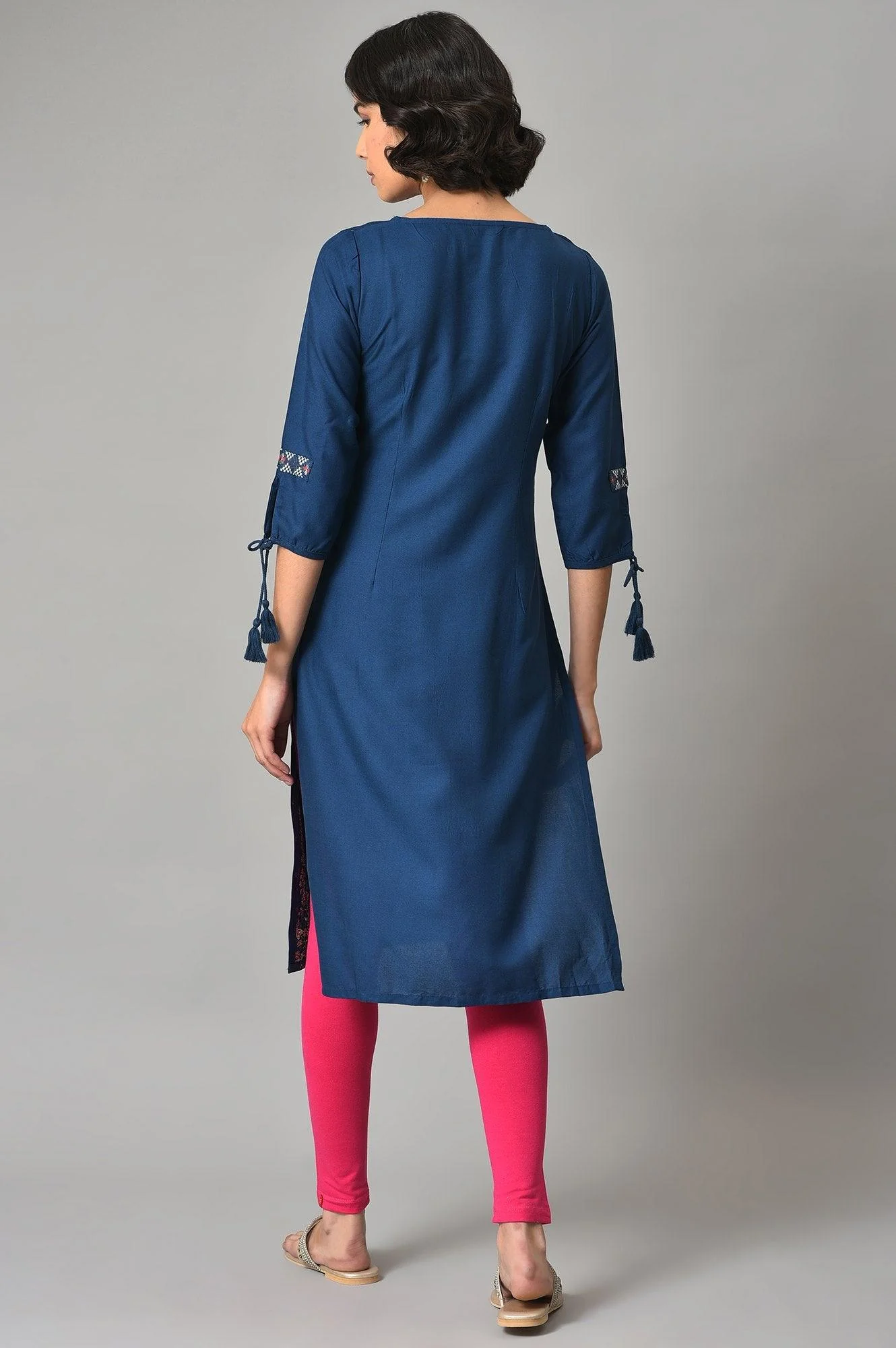 Blue Printed kurta With Pink Tights - Image 2
