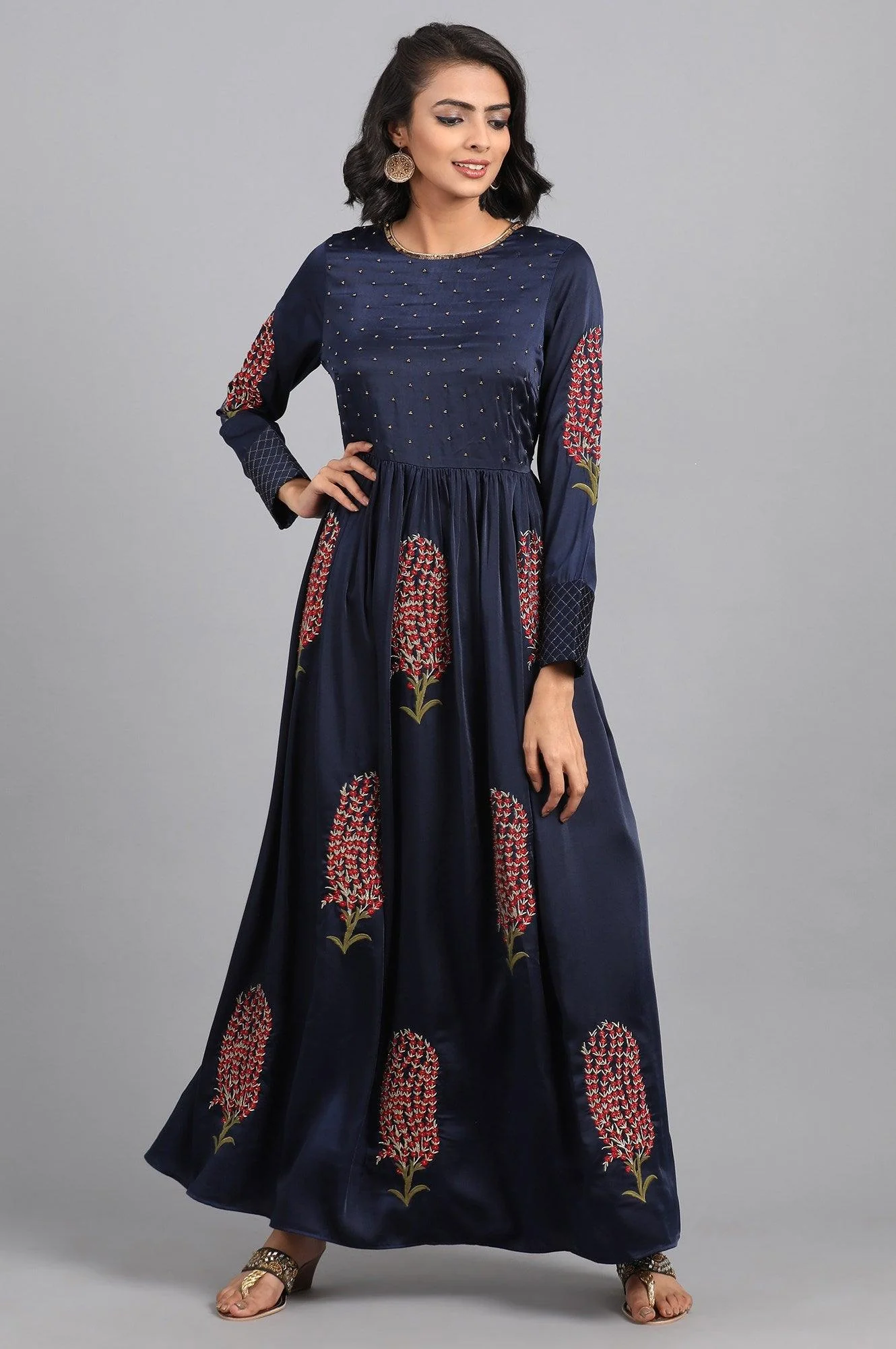 Blue Round Neck Embellished Winter kurta - Image 2