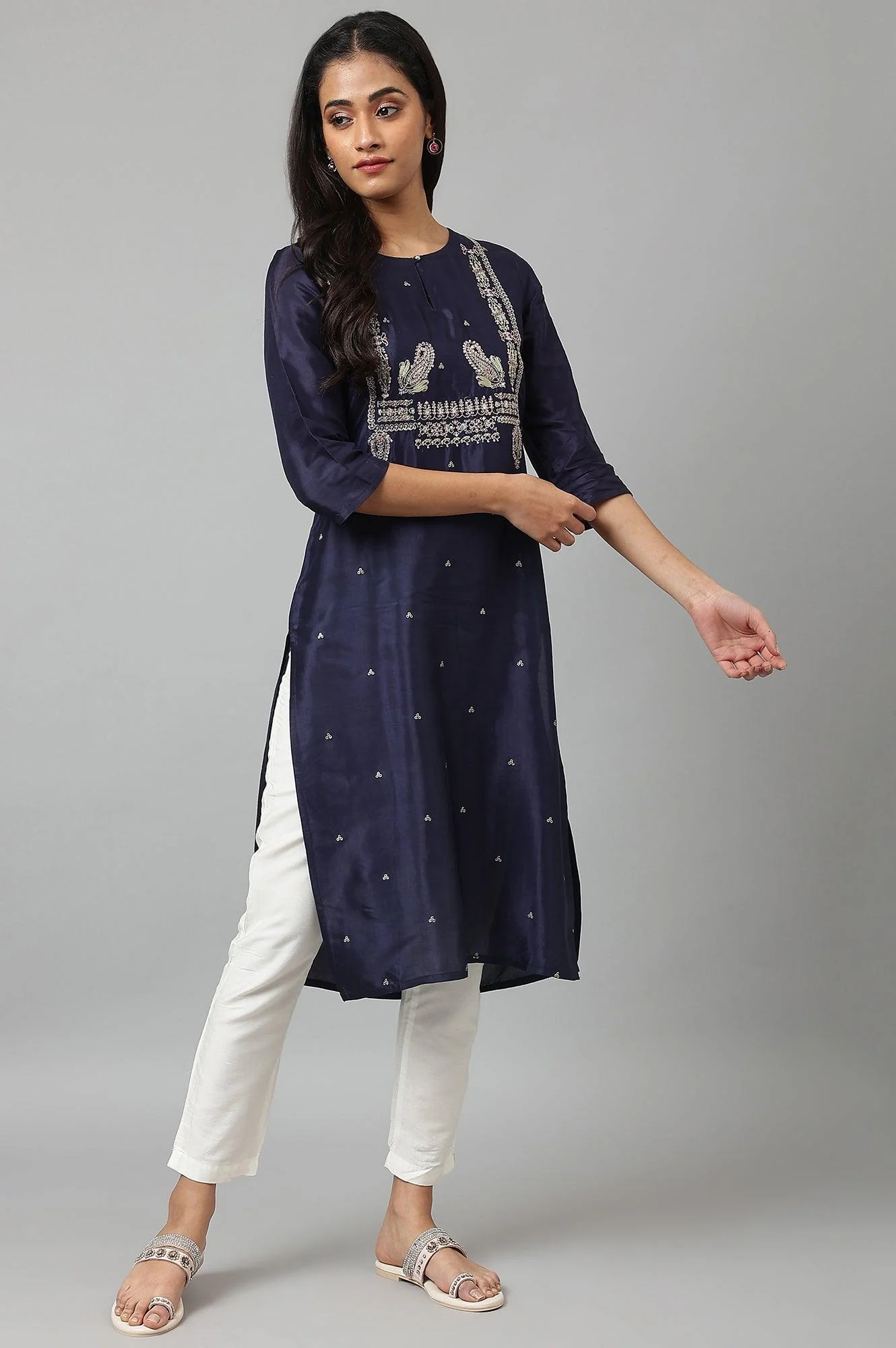 Blue Shatung Festive kurta With Embroidery - Image 5