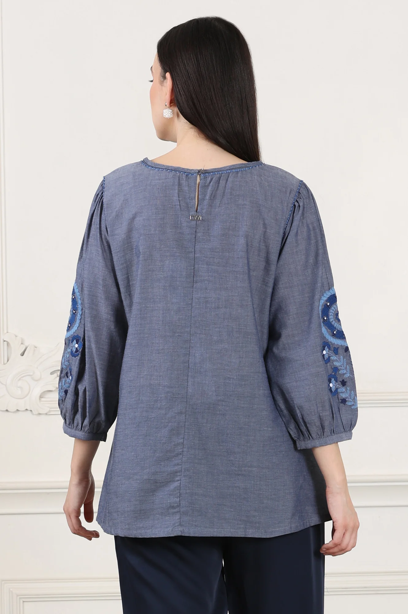 Blue Solid Pure Cotton Chambray Embroidered Top - Image 5
