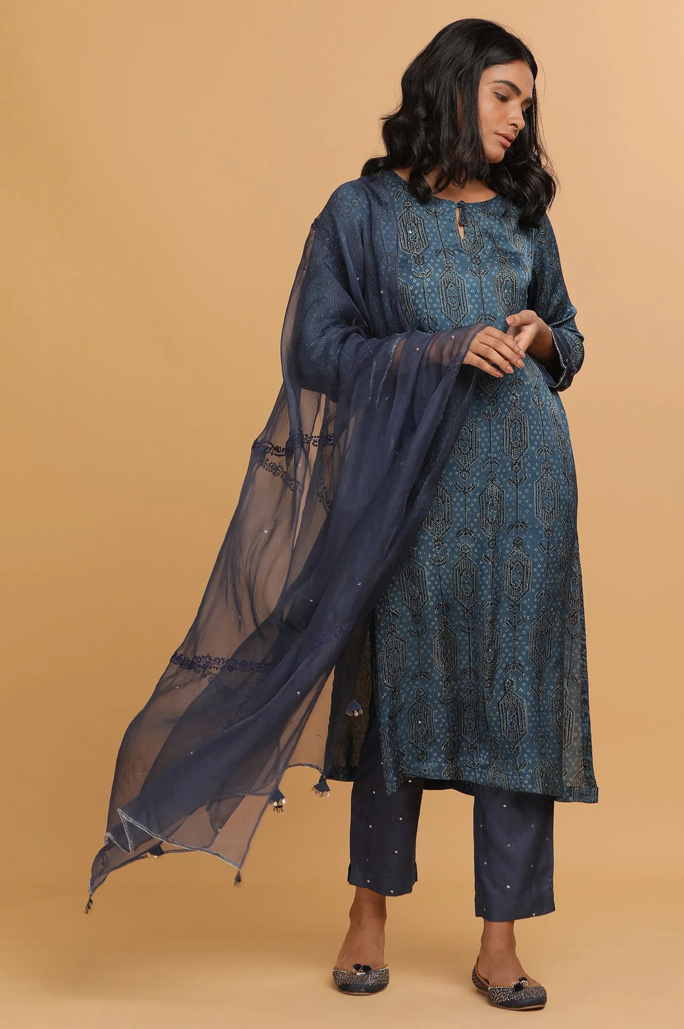 Blue Solid Slim Pants - Image 5