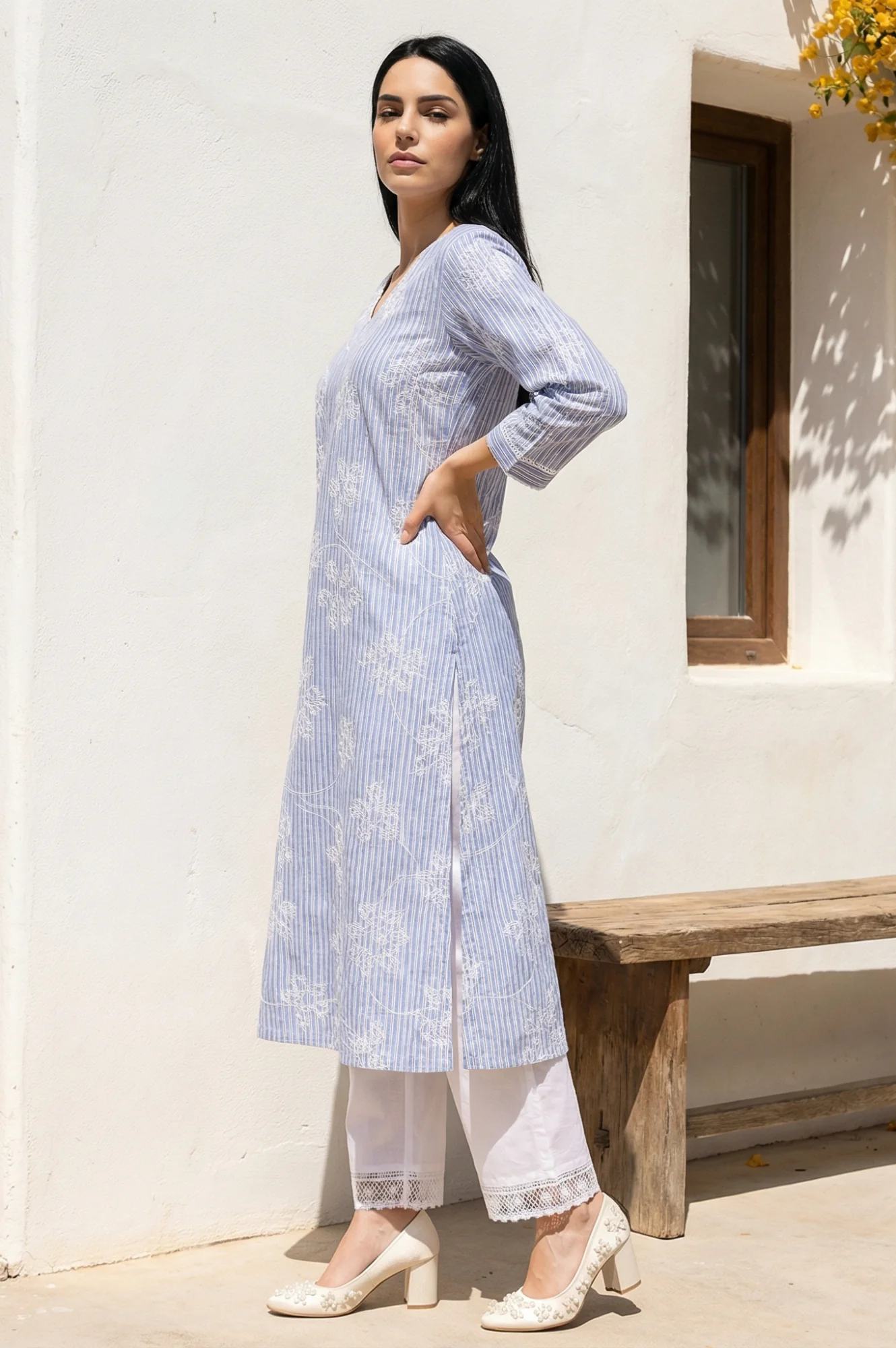 Blue Thread Embroidered Pure Cotton Straight Kurta - Image 3