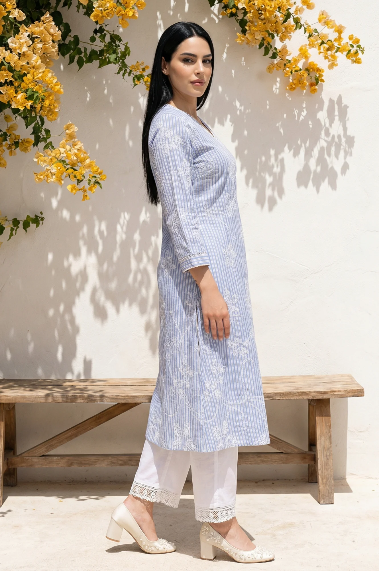 Blue Thread Embroidered Pure Cotton Straight Kurta - Image 5