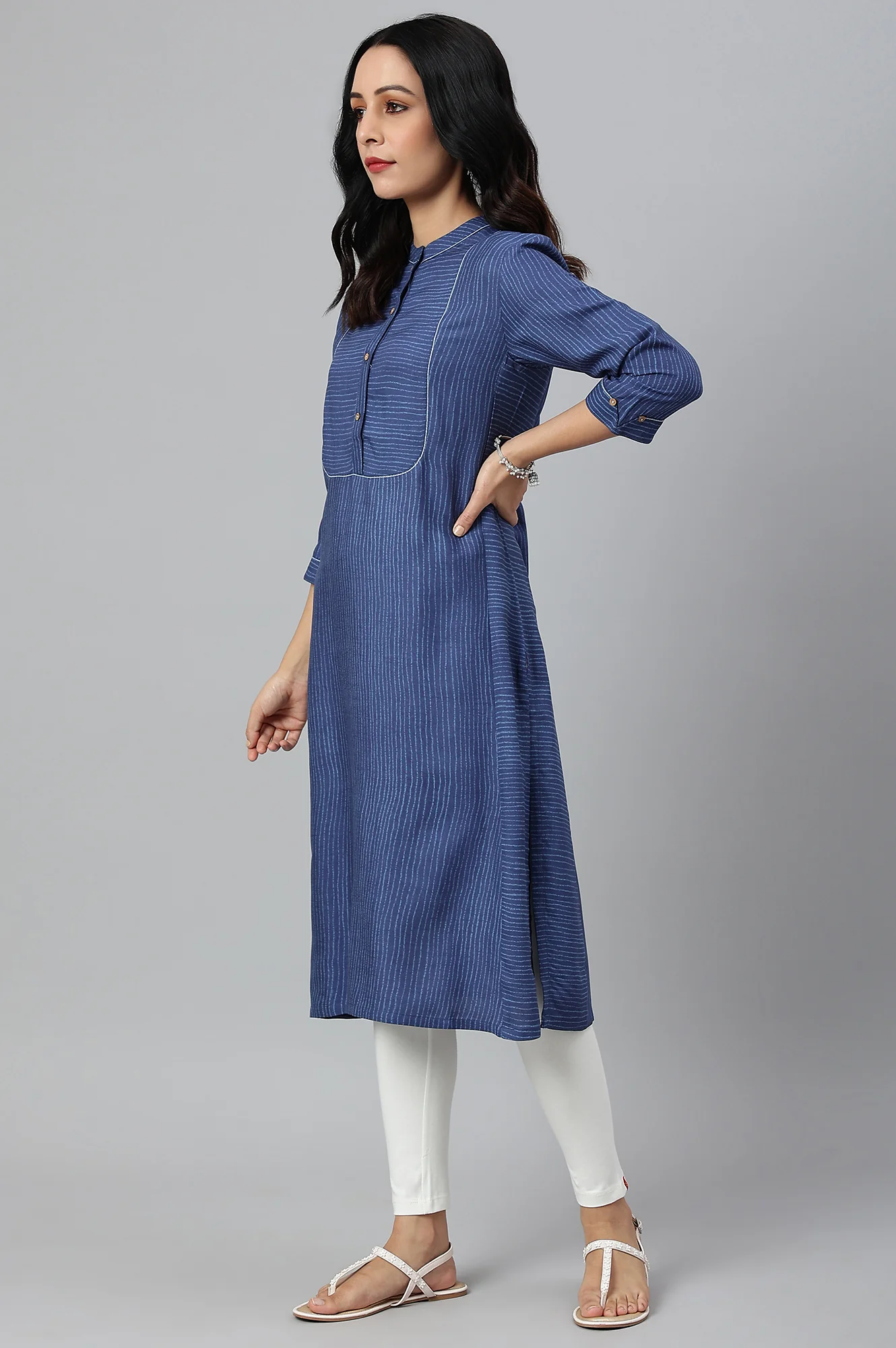 Blue Thread Embroidered Rayon kurta - Image 3