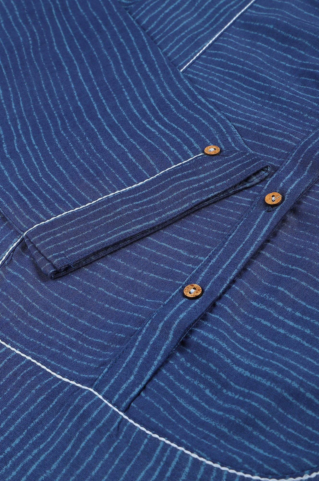 Blue Thread Embroidered Rayon kurta - Image 7