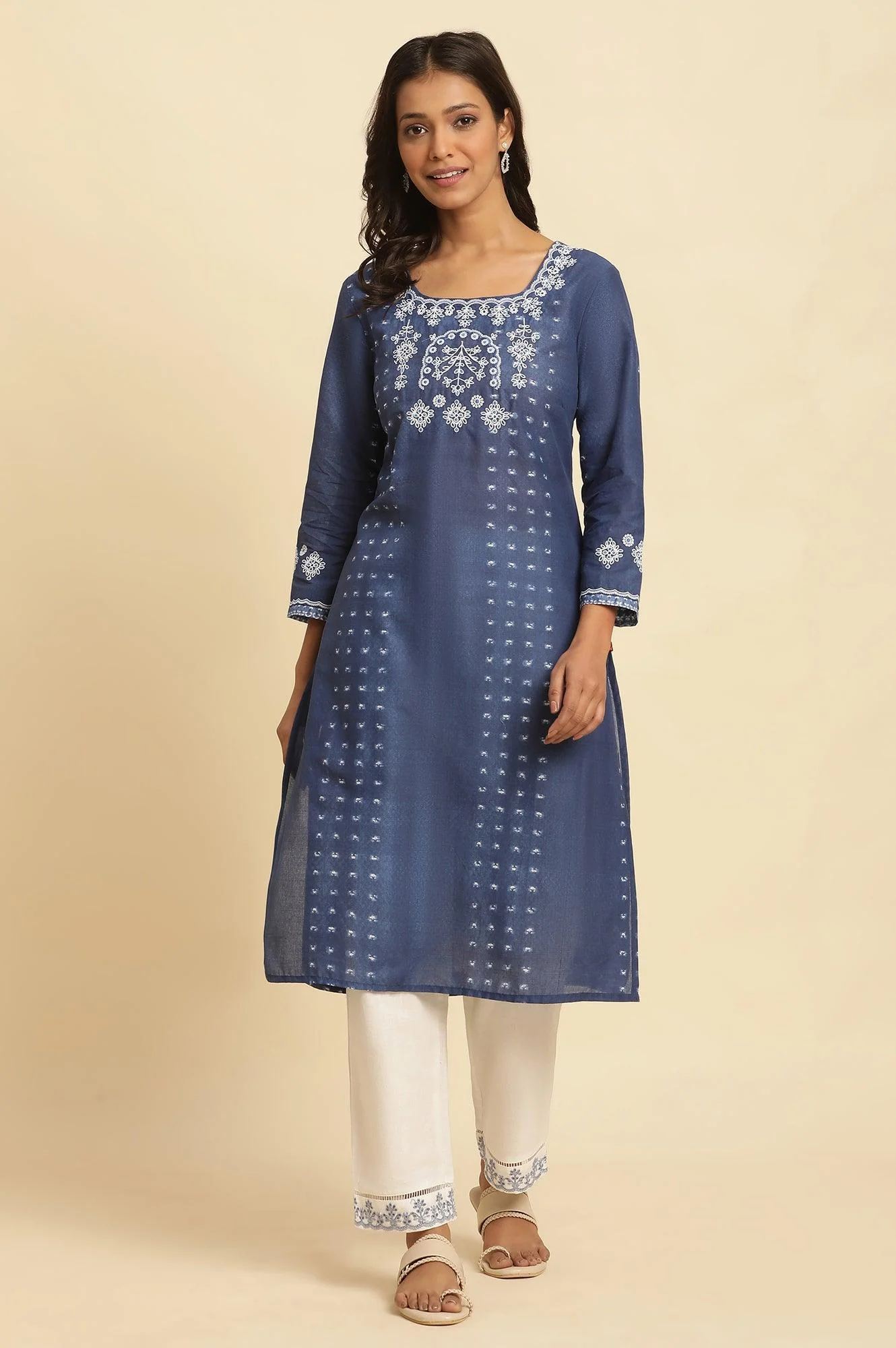 Blue Tie And Dye Printed Kurta With Embroidery - Image 2