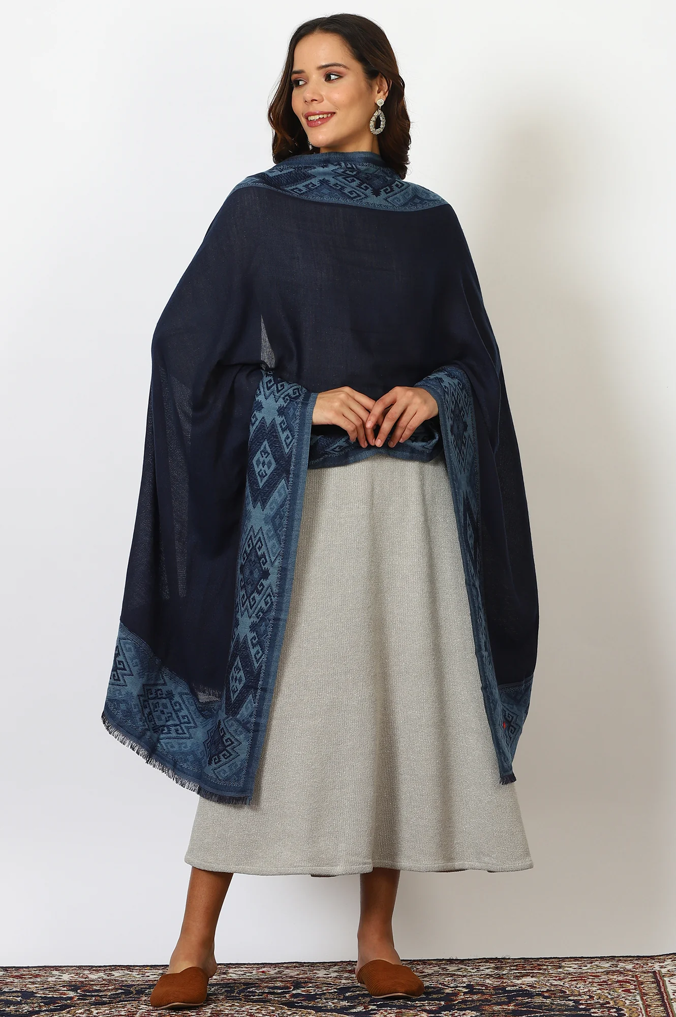 Blue Yarn Dyed Acrylic Shawls & Stole - Image 3