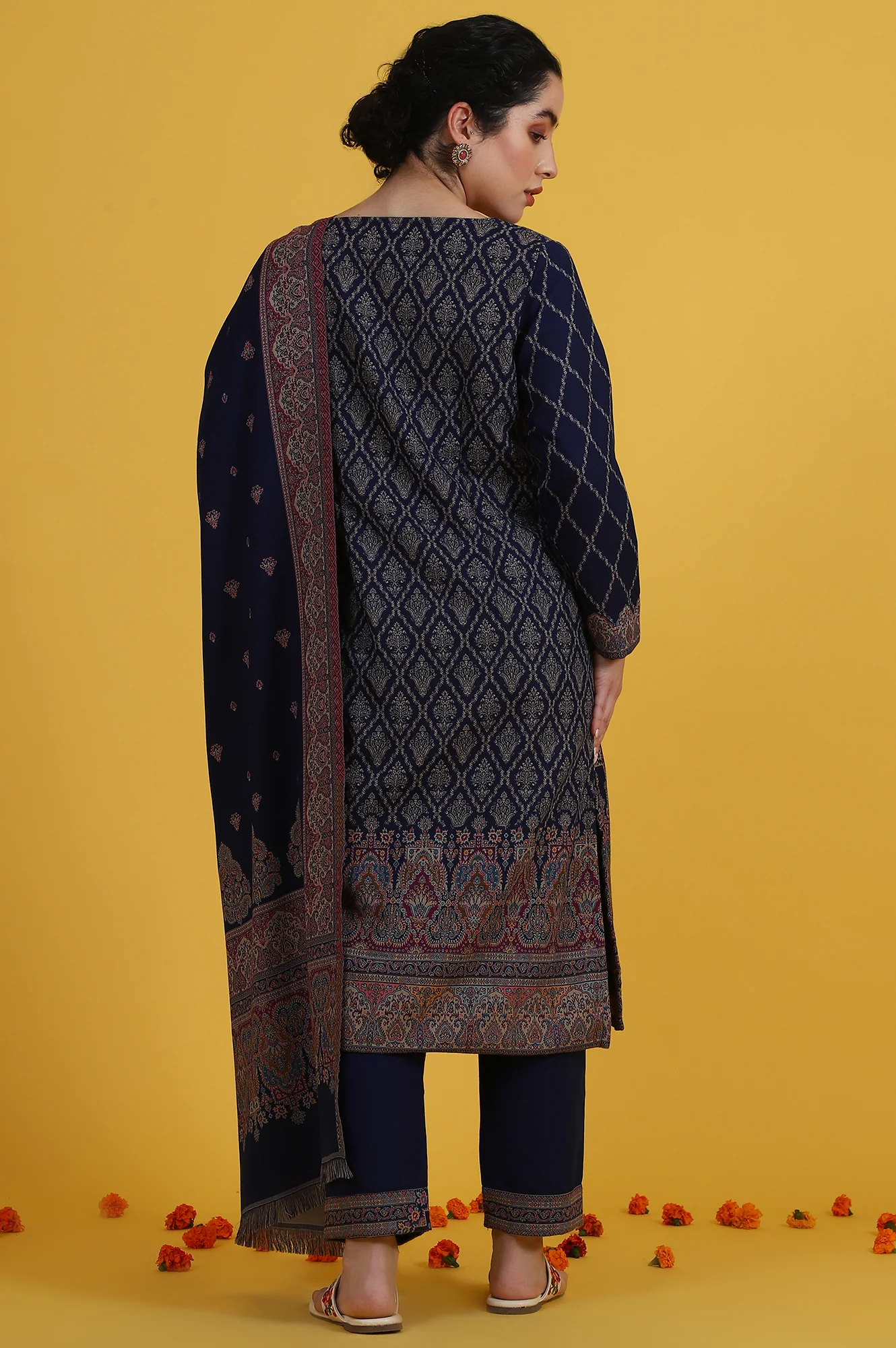 Blue Yarn Dyed Sequins Straight Kurta & Straight pant with Dupatta Set - Image 5