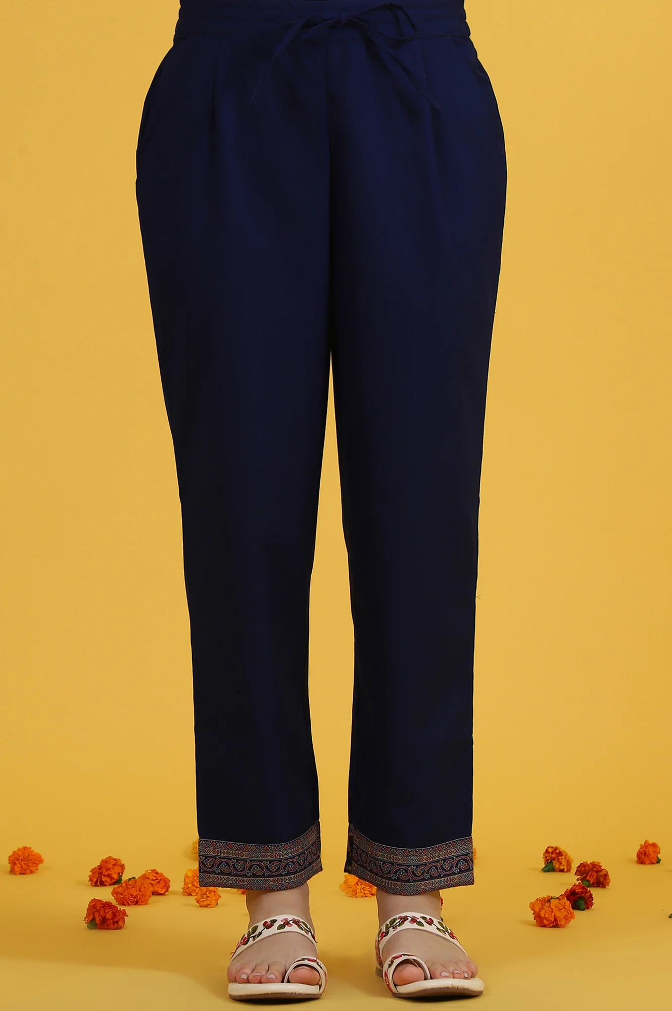 Blue Yarn Dyed Sequins Straight Kurta & Straight pant with Dupatta Set - Image 7