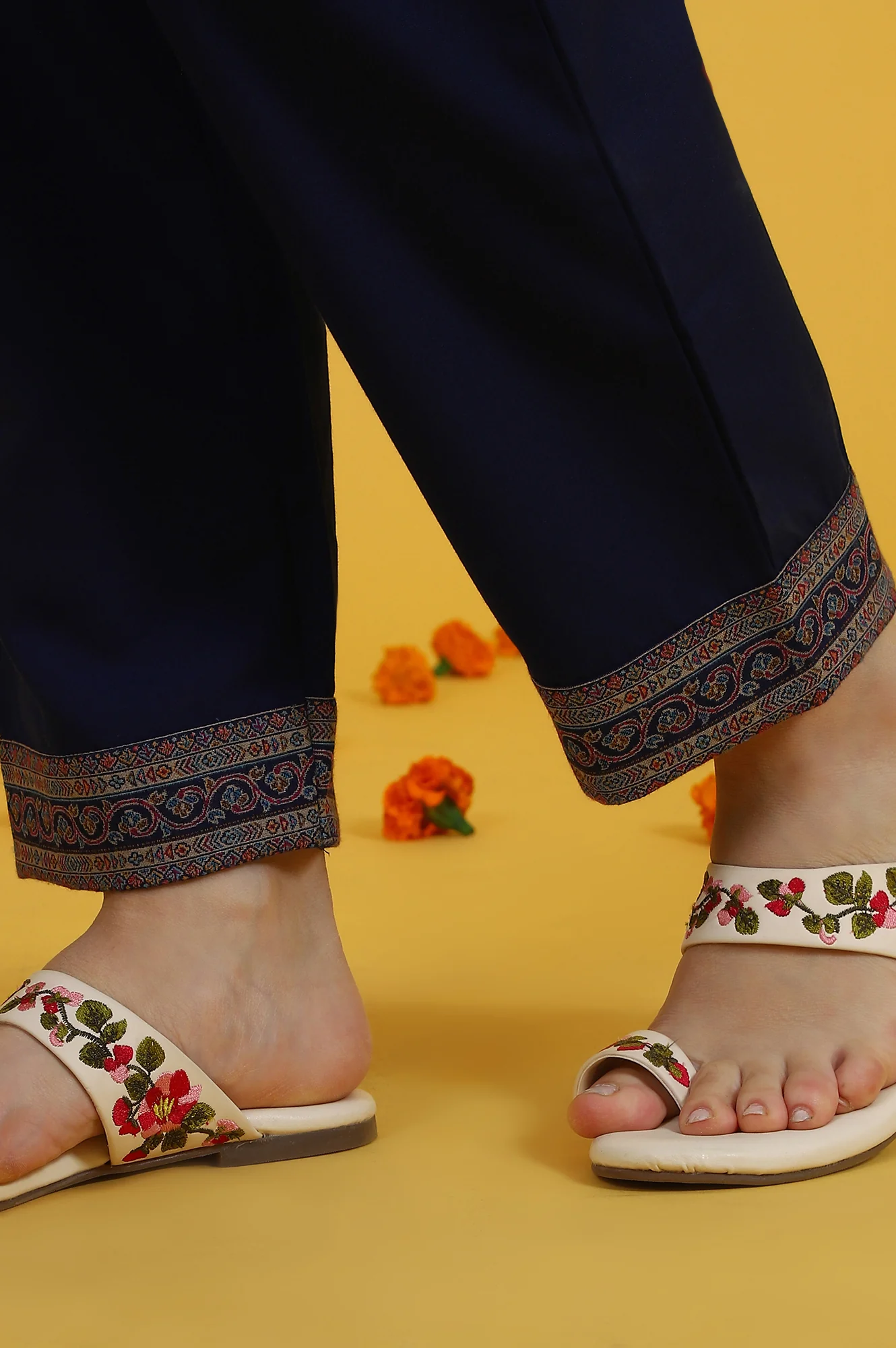 Blue Yarn Dyed Sequins Straight Kurta & Straight pant with Dupatta Set - Image 8