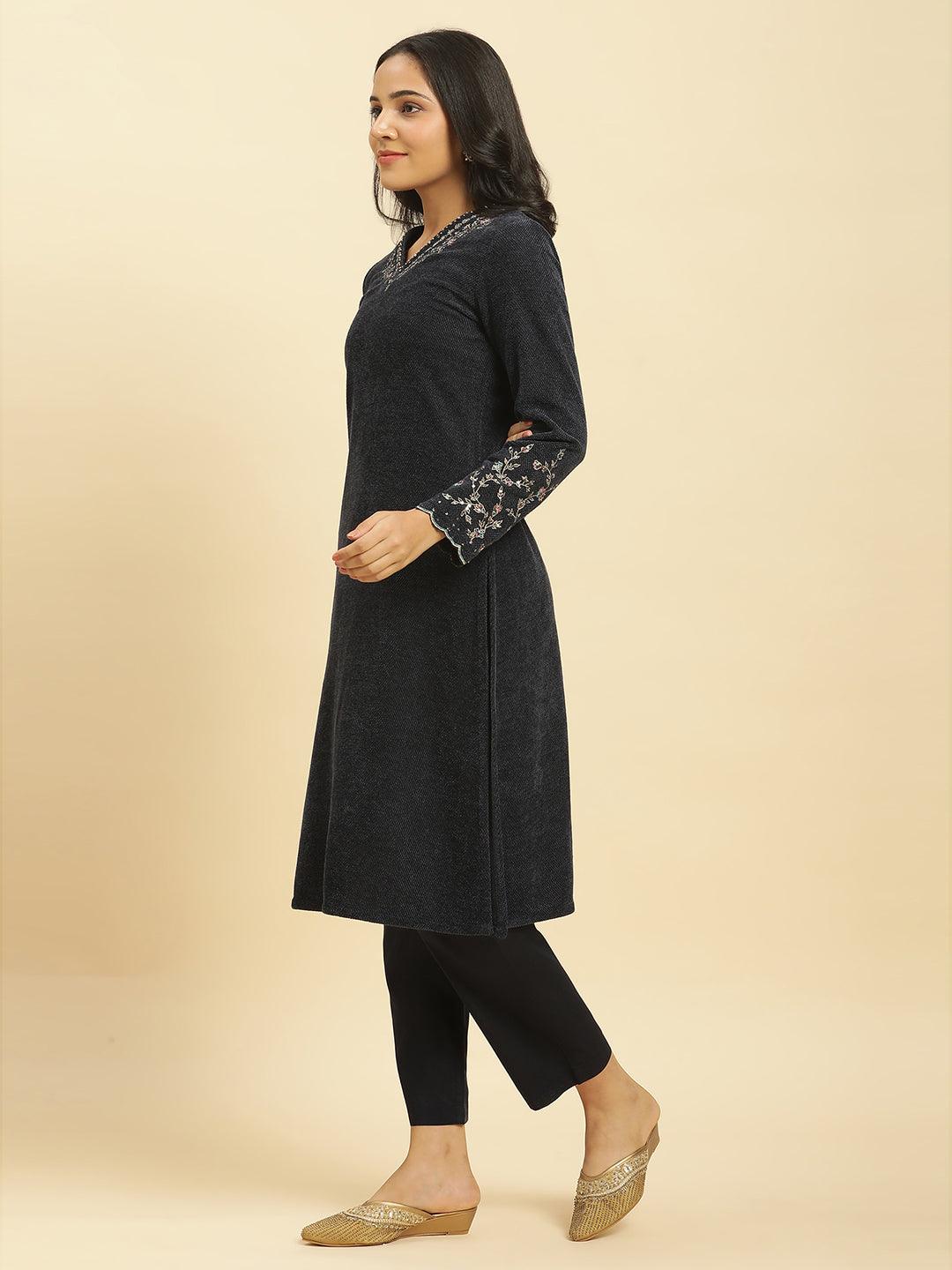 Blue Zari Embroidered Kurta, Pants And Jacquard Dupatta Set - Image 3
