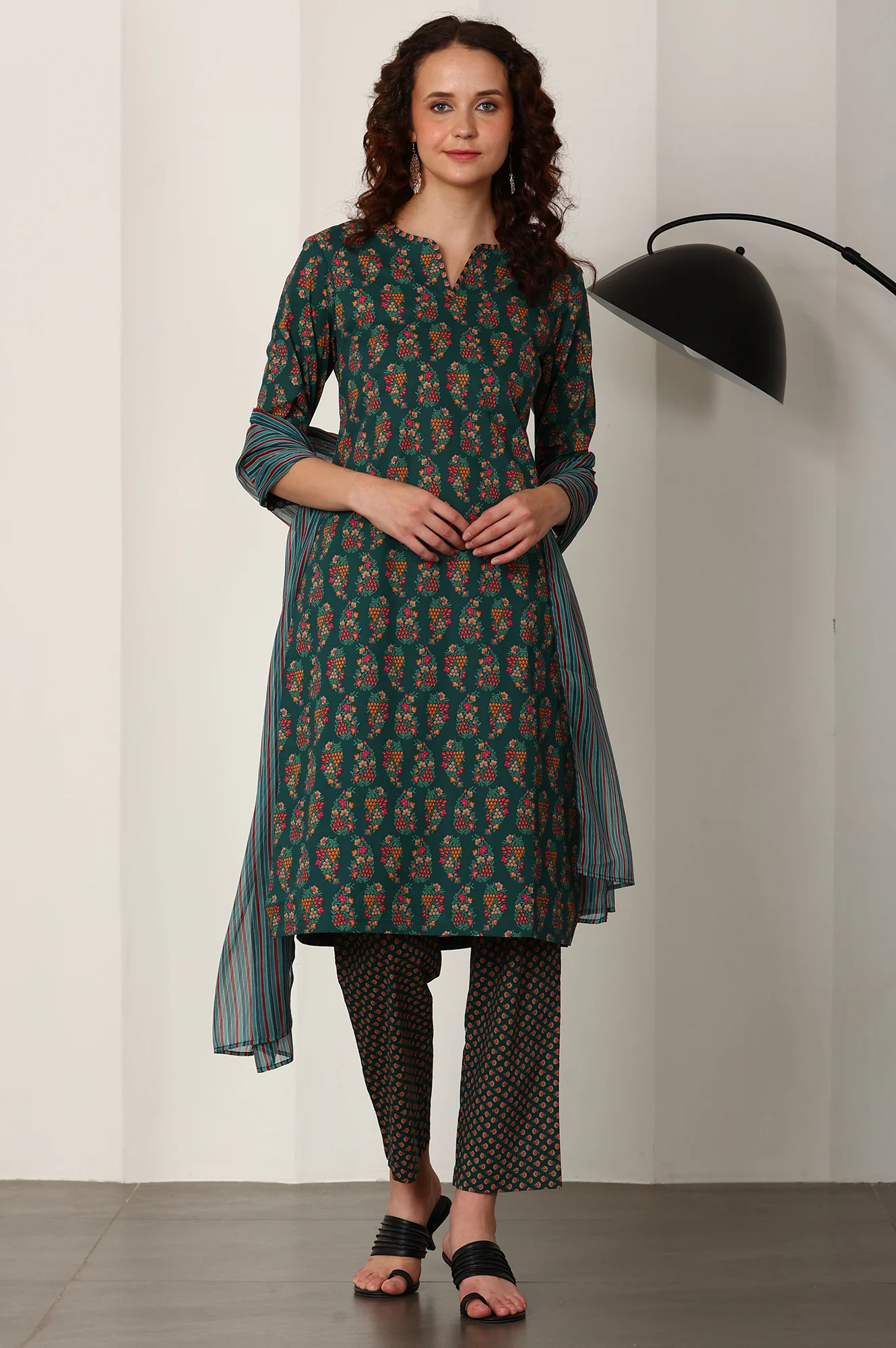 Bottle Green Floral Printed Pure Cotton Kurta, Pants And Dupatta Set - Image 2